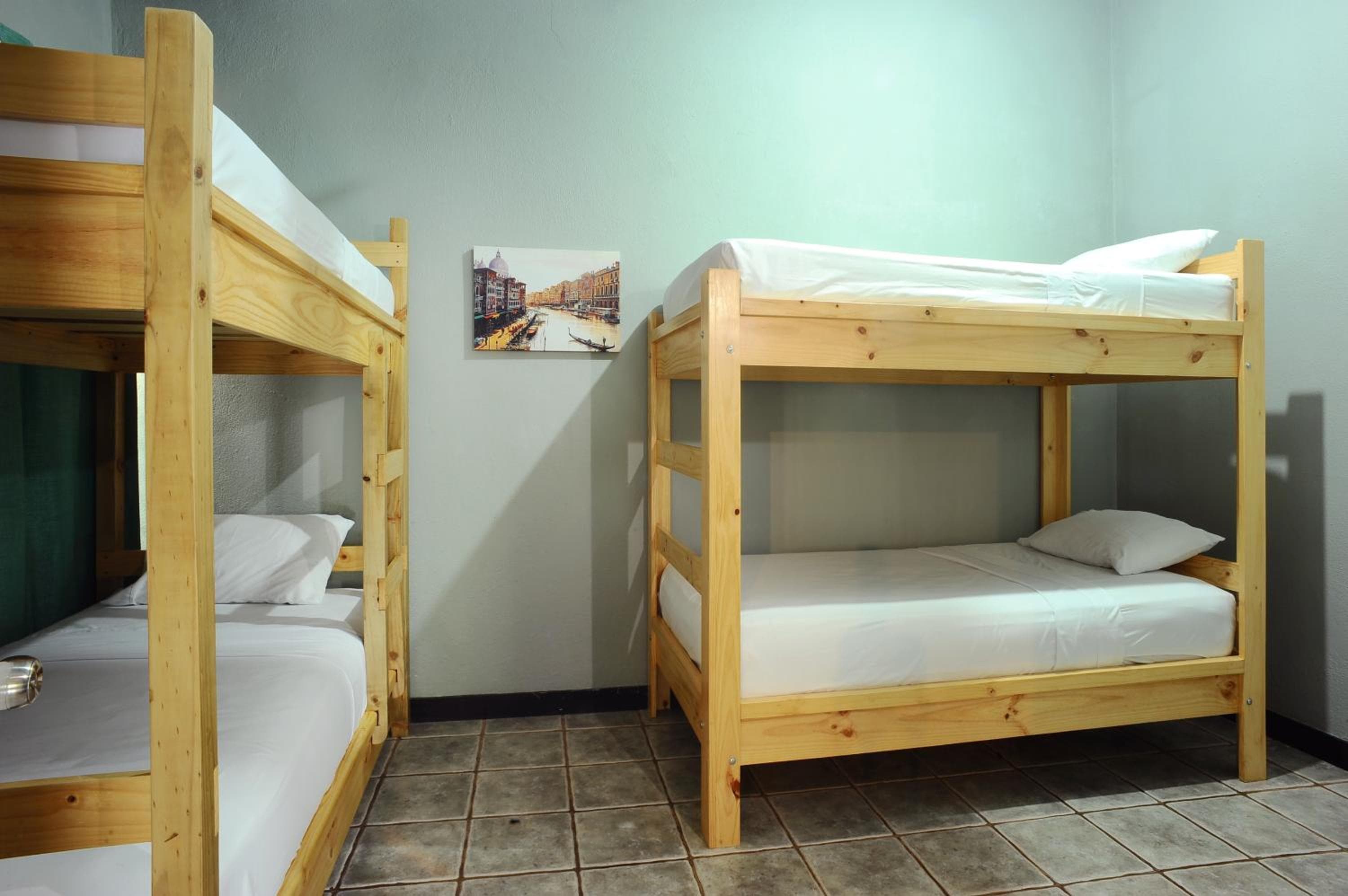 Private Fully Furnished Home at Wide Mouth Frog Hostel Quepos
