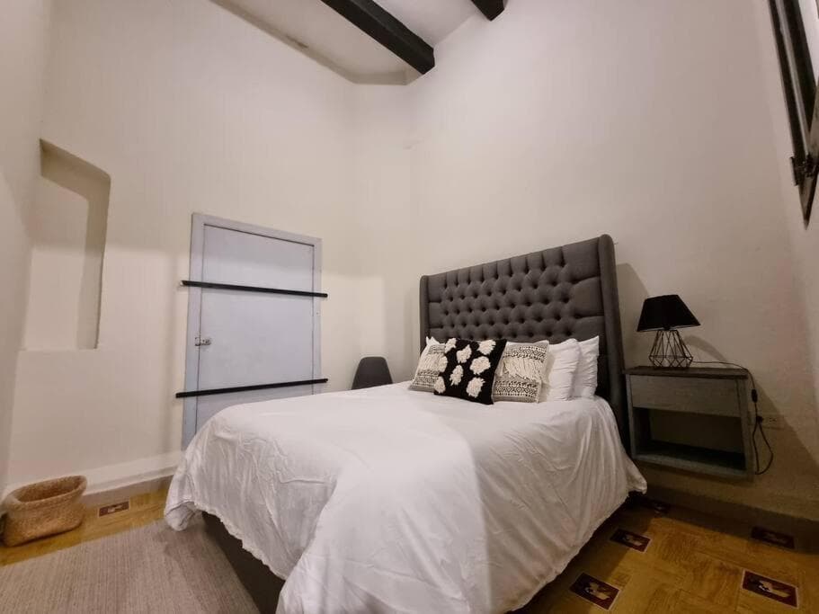 Villa Golondrinas, in Main Downtown, with A/C and Free Parking!