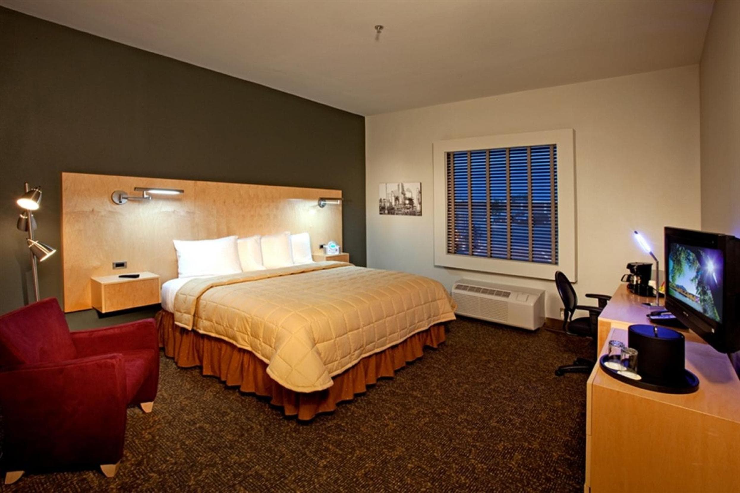 Spark by Hilton Artesia