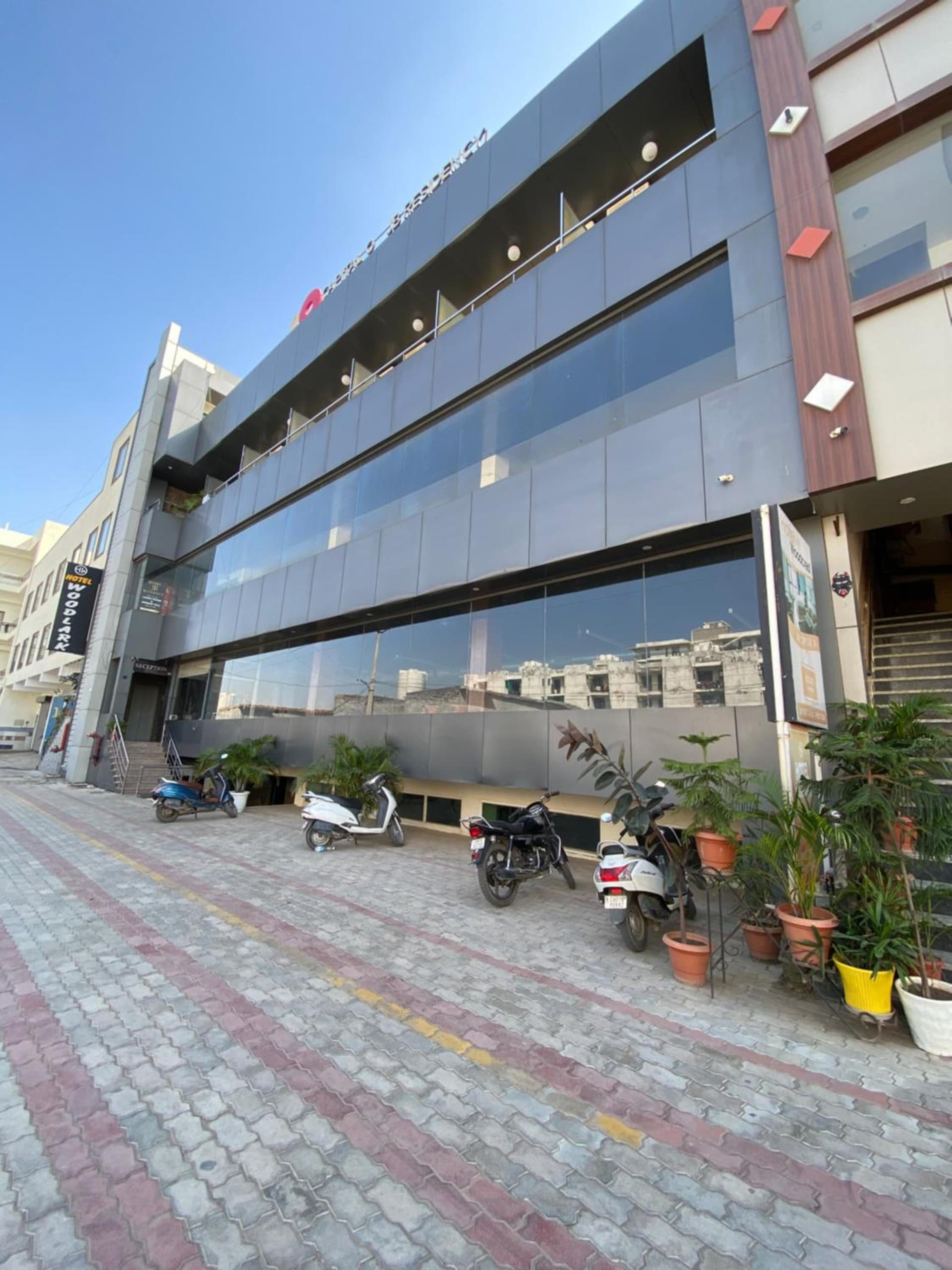 Hotel JB Residency !! Luxurious & Royal Balcony Rooms !! Large Rooms