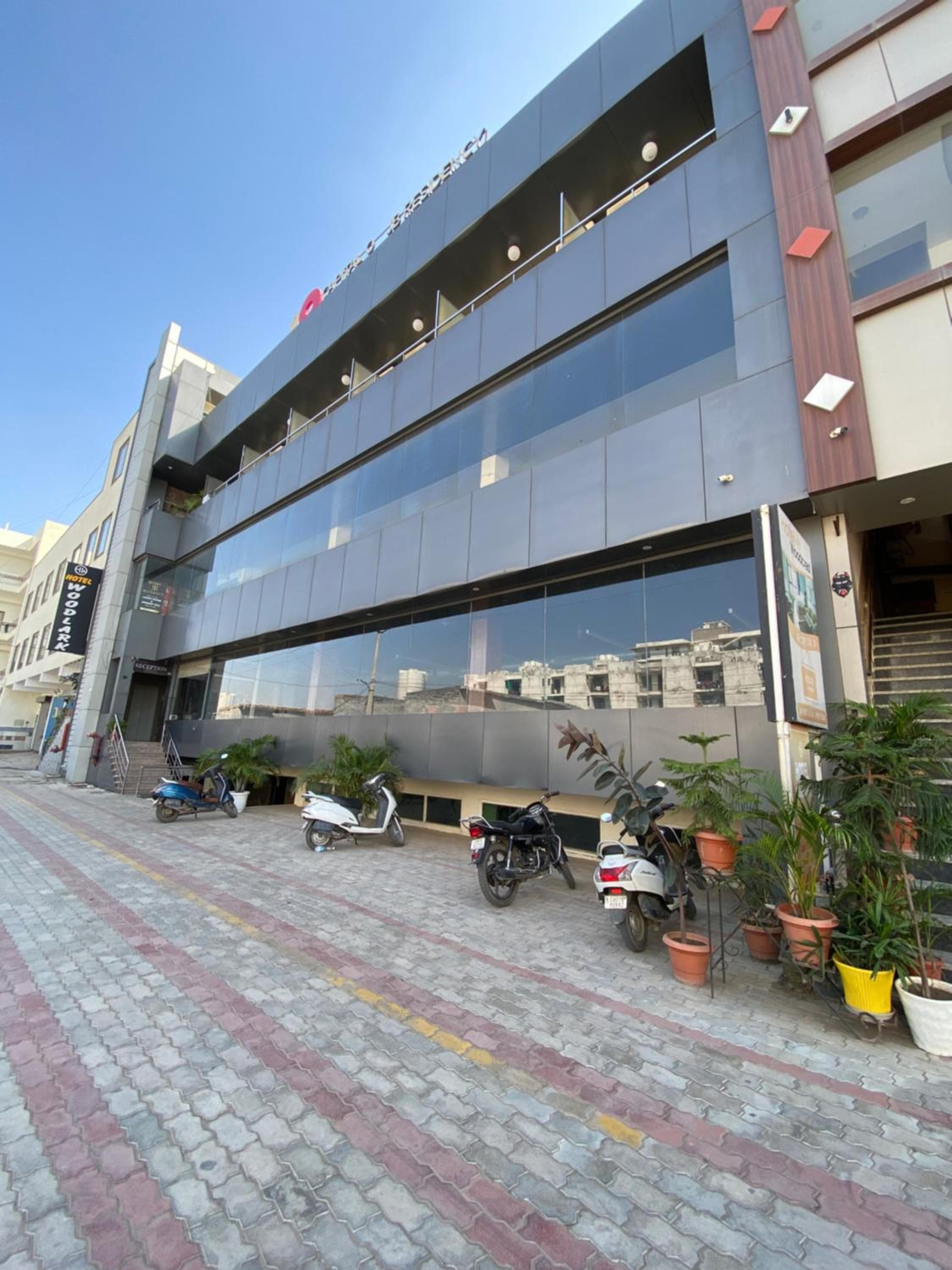 Hotel JB Residency !! Luxurious & Royal Balcony Rooms !! Large Rooms