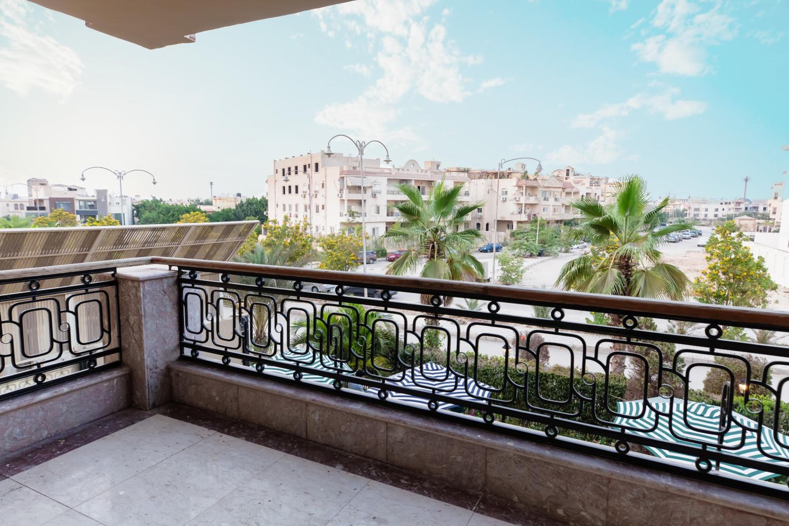 The Villa 604 Powered by look - Pool & GYM Access