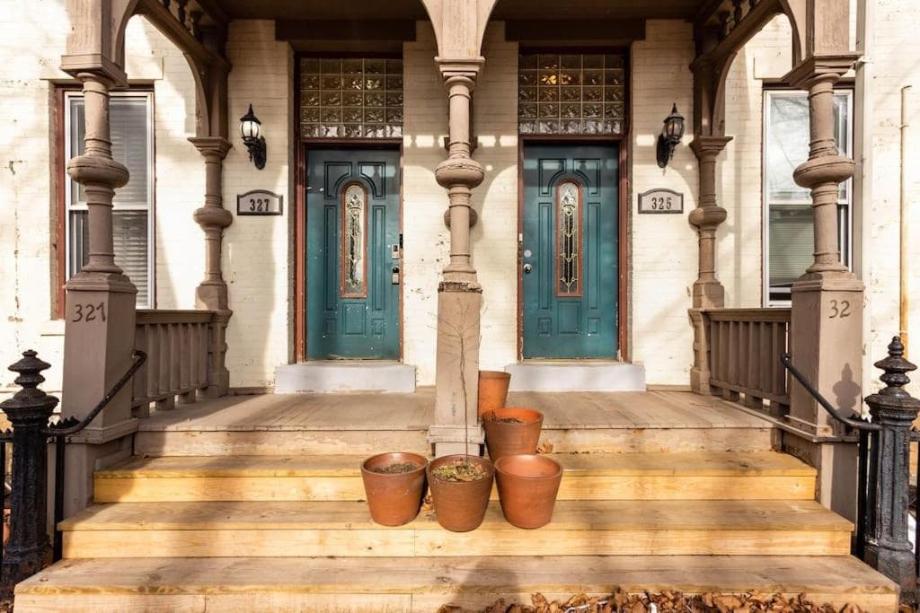 The Brick House Wooster Sq at Yale with Skyline Deck and WD