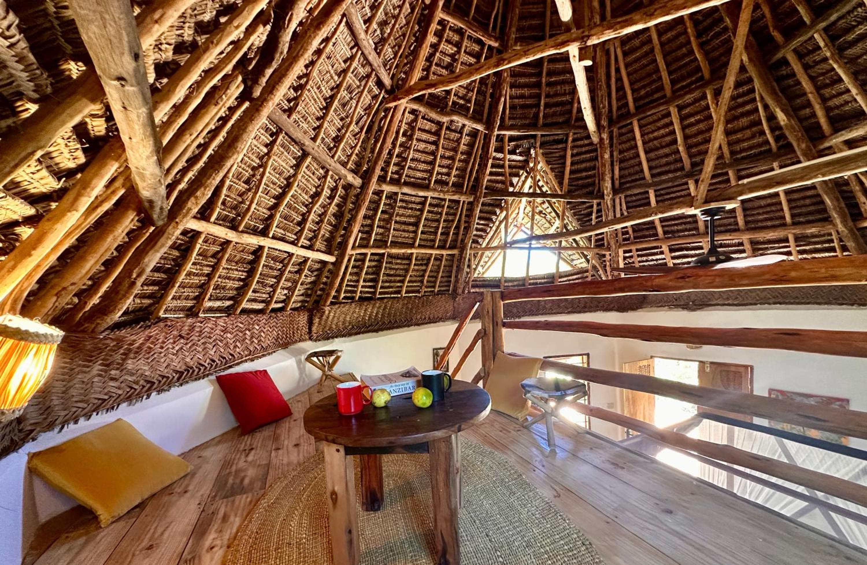 Kameleon Blue Arts Lodge