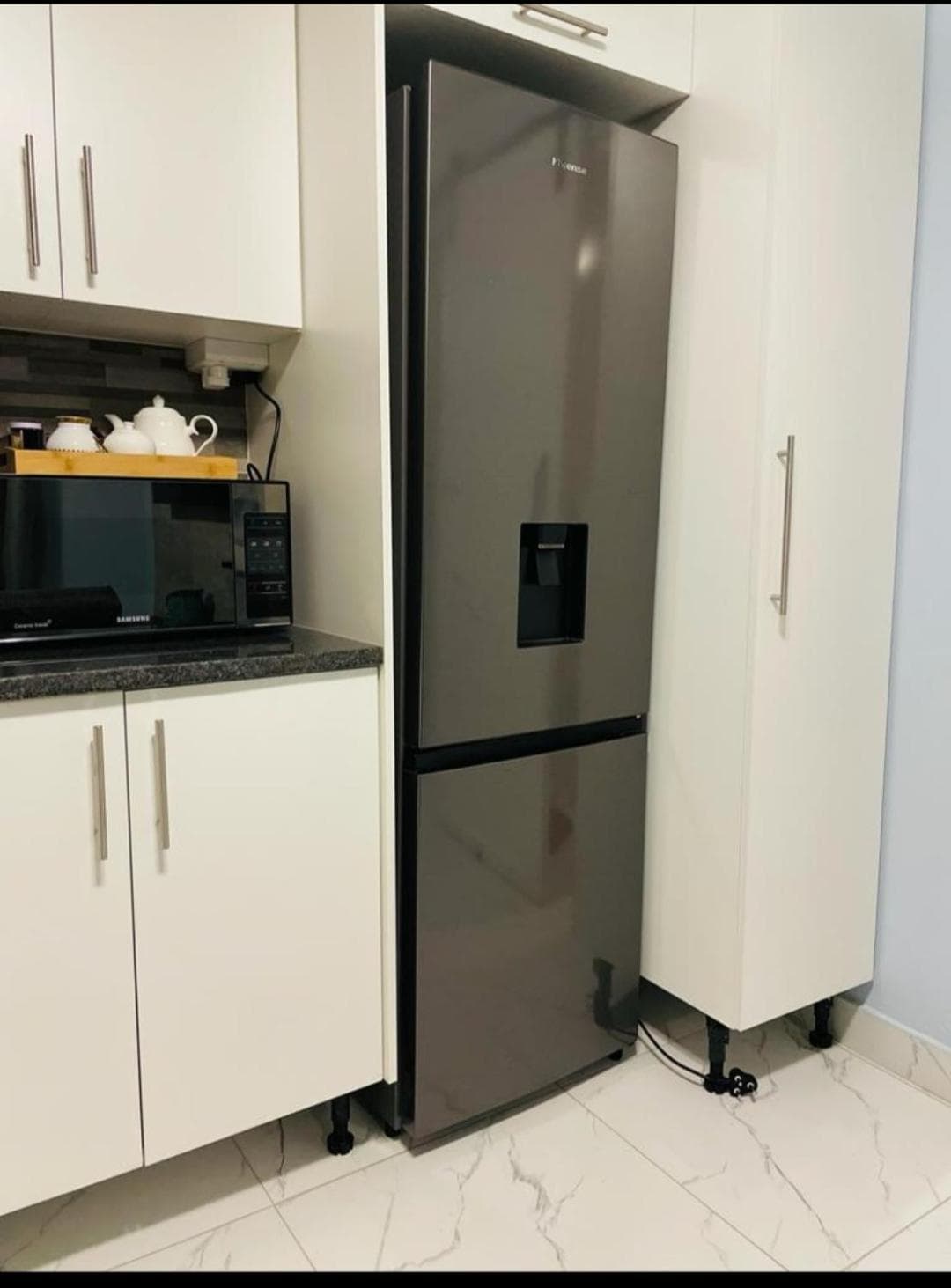 Peaceful, cozy one bed apartment with inverter backup