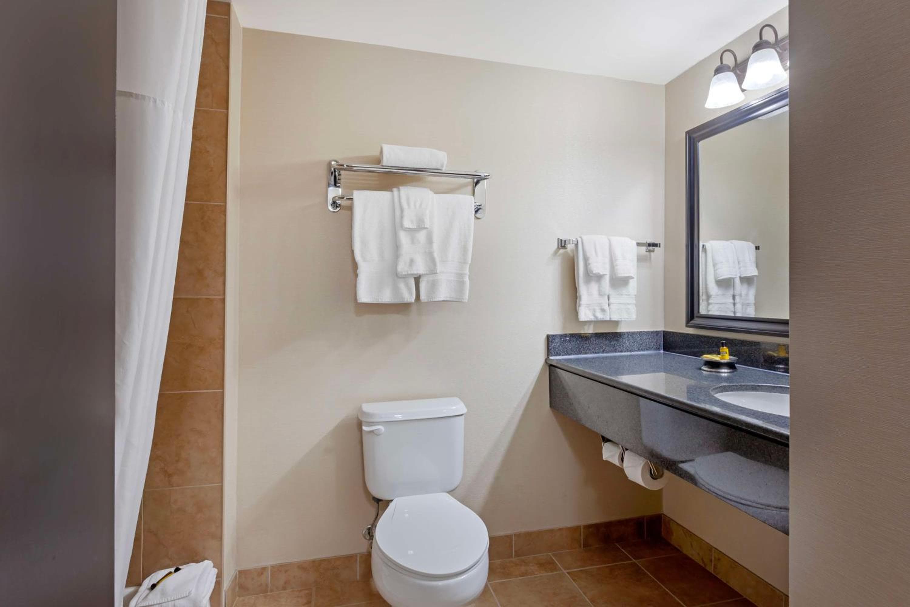 Best Western Plus Muskoka Inn