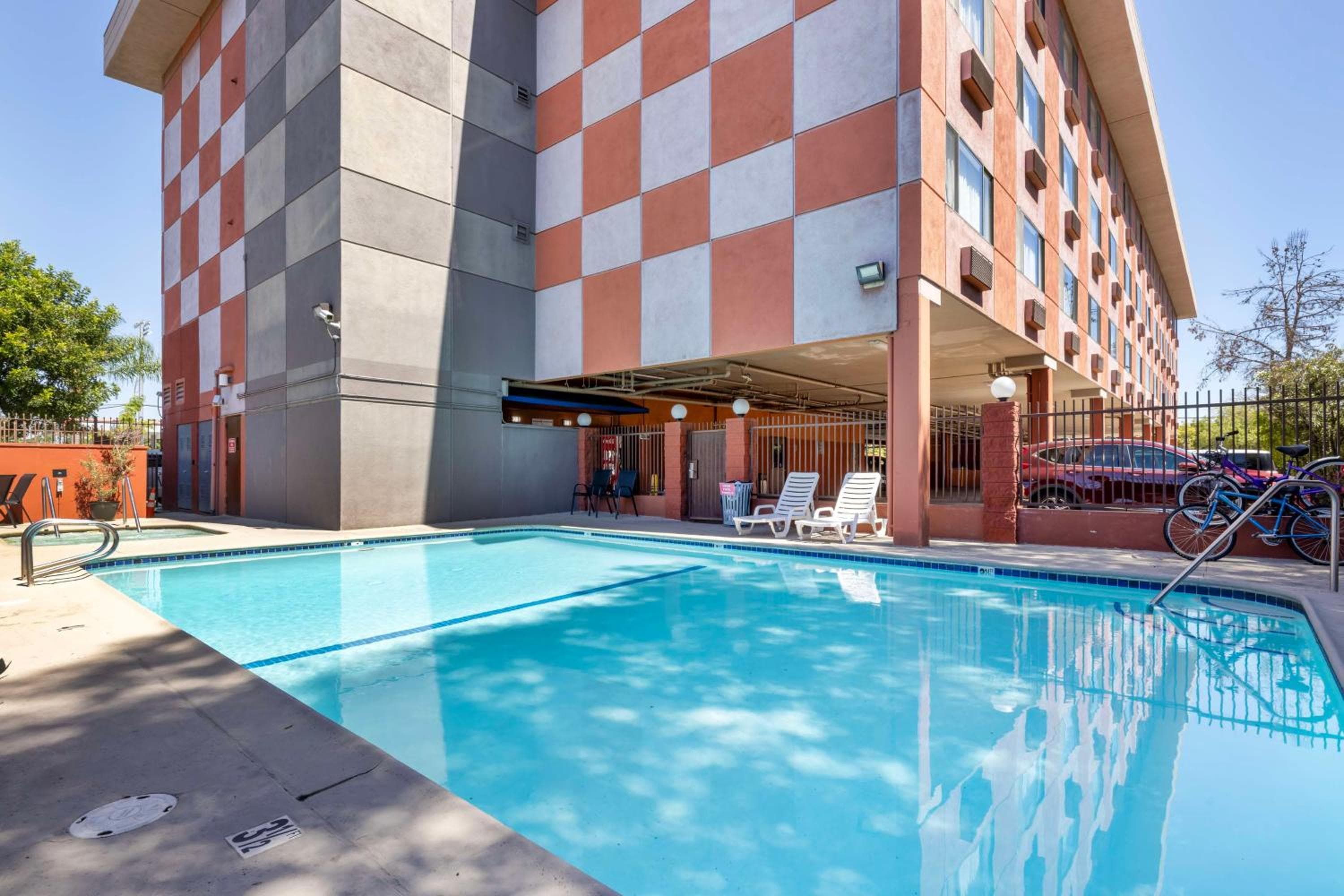 Best Western Los Angeles Worldport Hotel