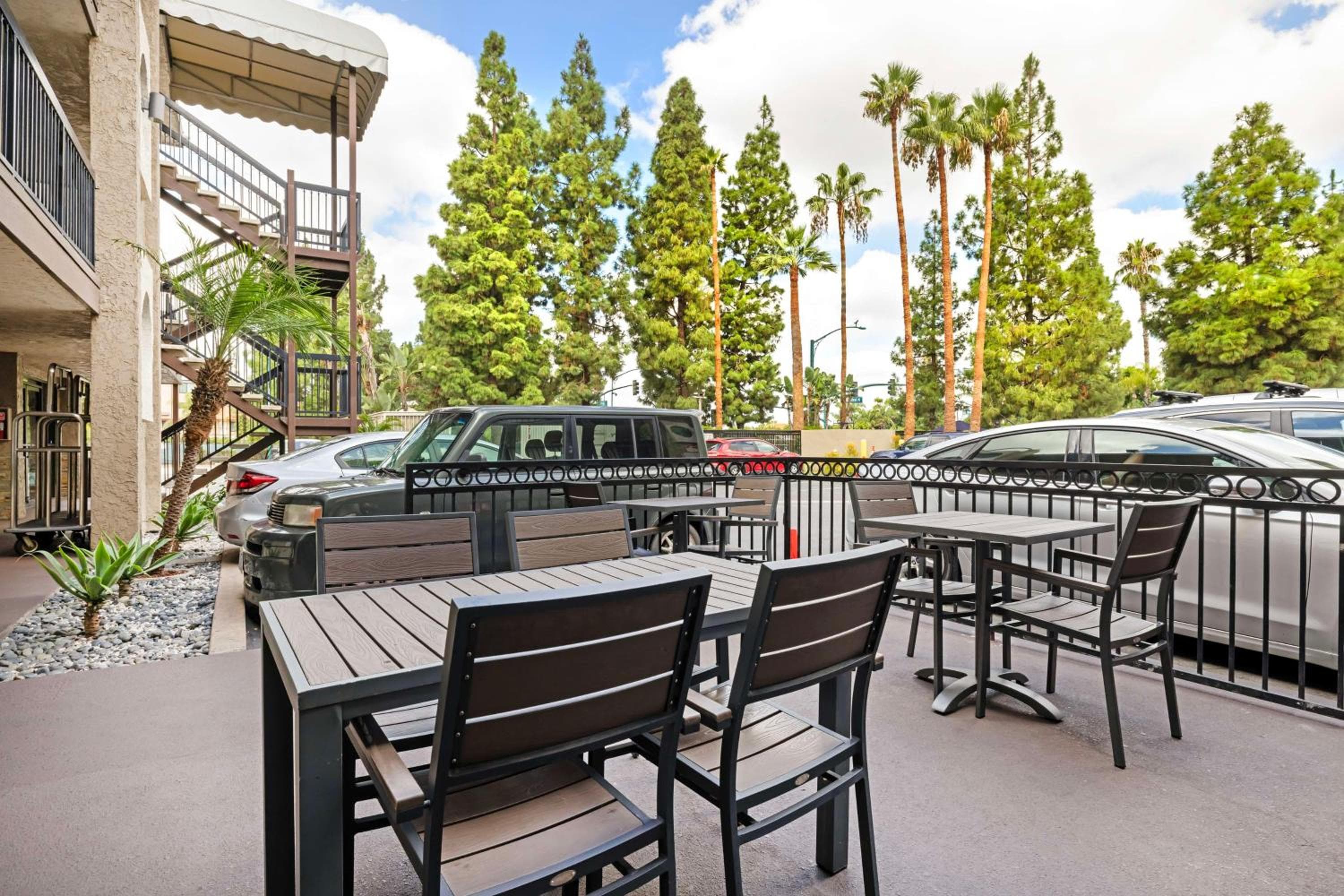 Best Western Courtesy Hotel - Anaheim Resort Amusement Park