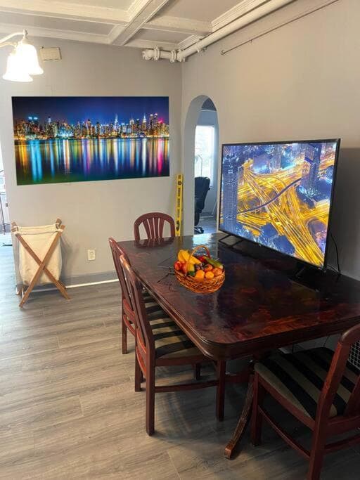 Entire 3bd Apartment mins to NYC + Free Parking