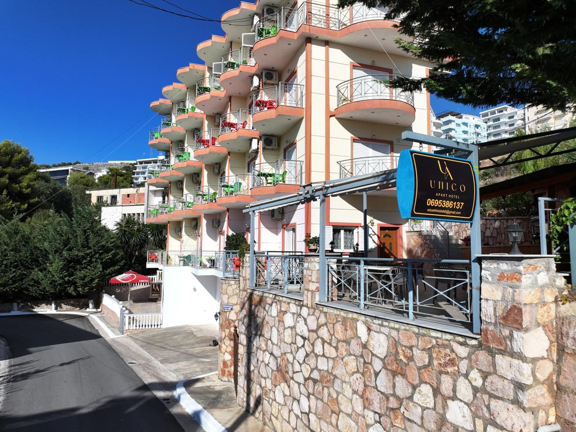 Unico ApartHotel