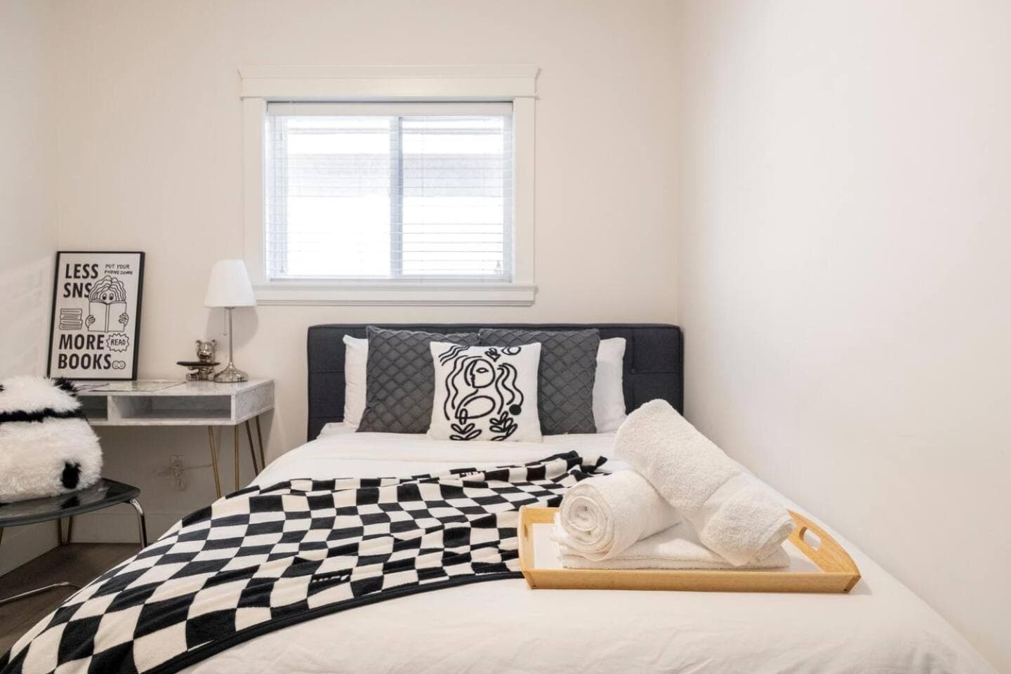 Si & Daniel Home Near YVR Airport & Skytrain Separate Entry Free Parking