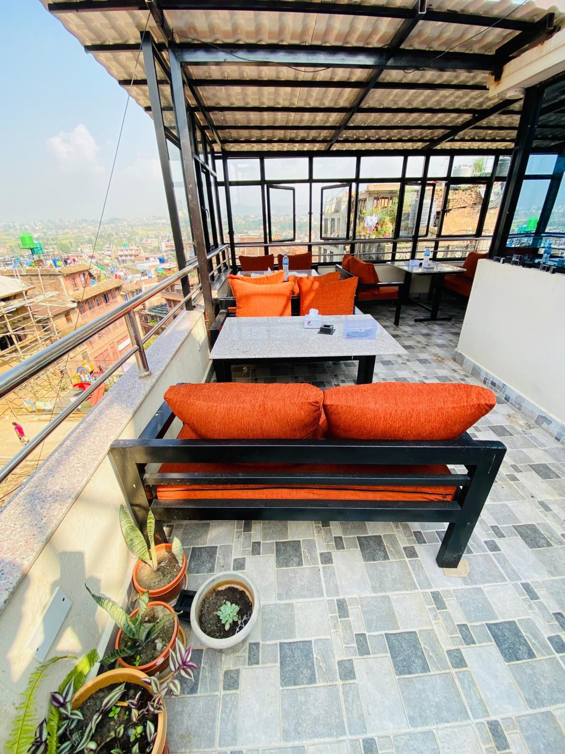 Hotel Durbar Side