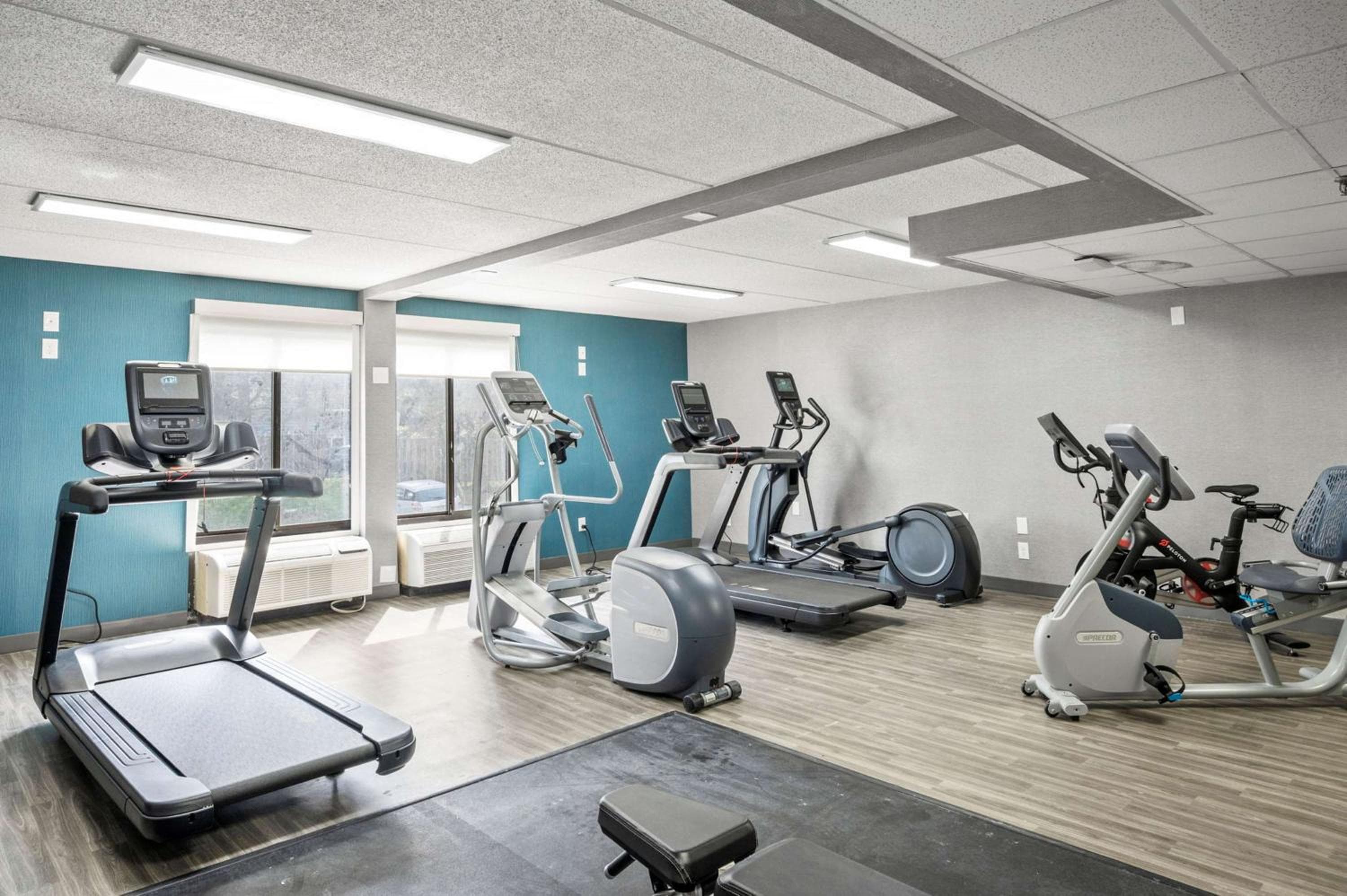 Hampton Inn Cleveland-Westlake