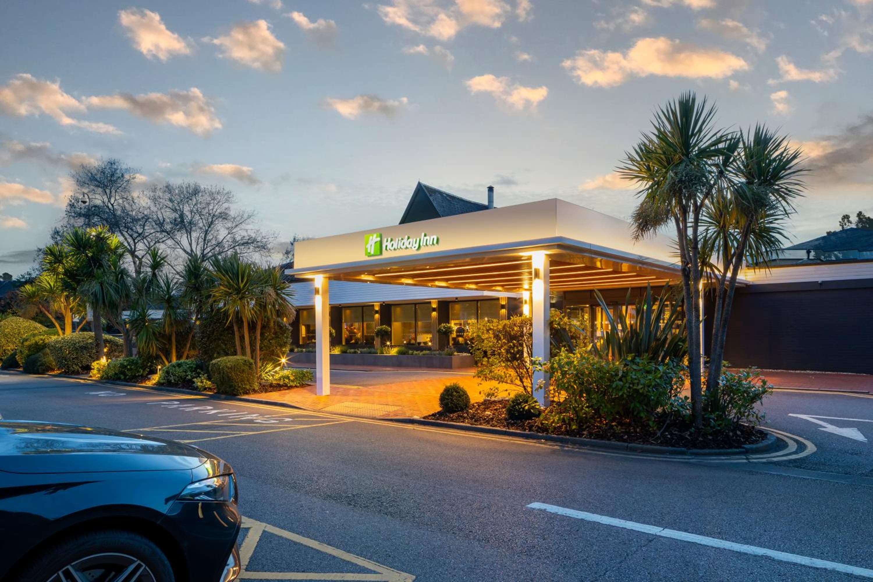 Holiday Inn Reading South M4 Jct 11 by IHG