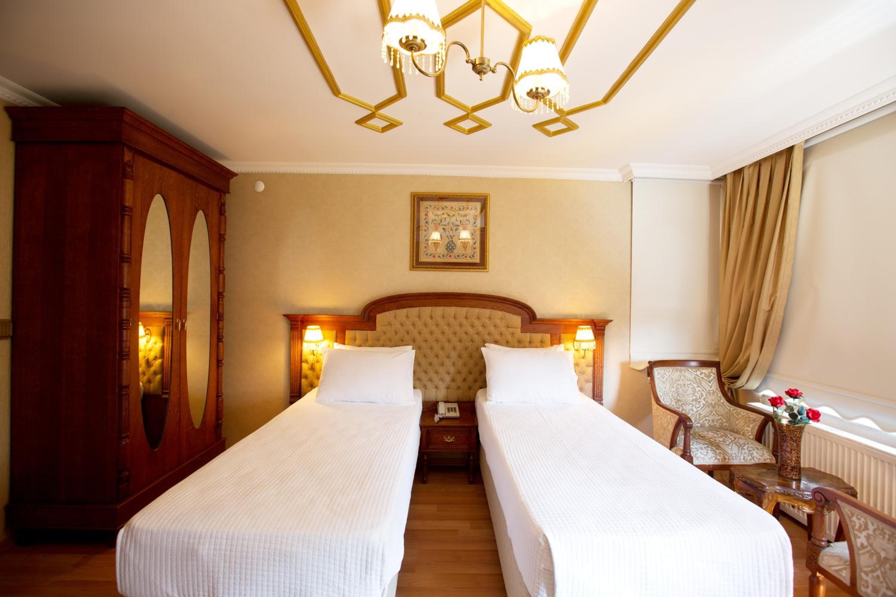 Aruna Boutique Hotel
