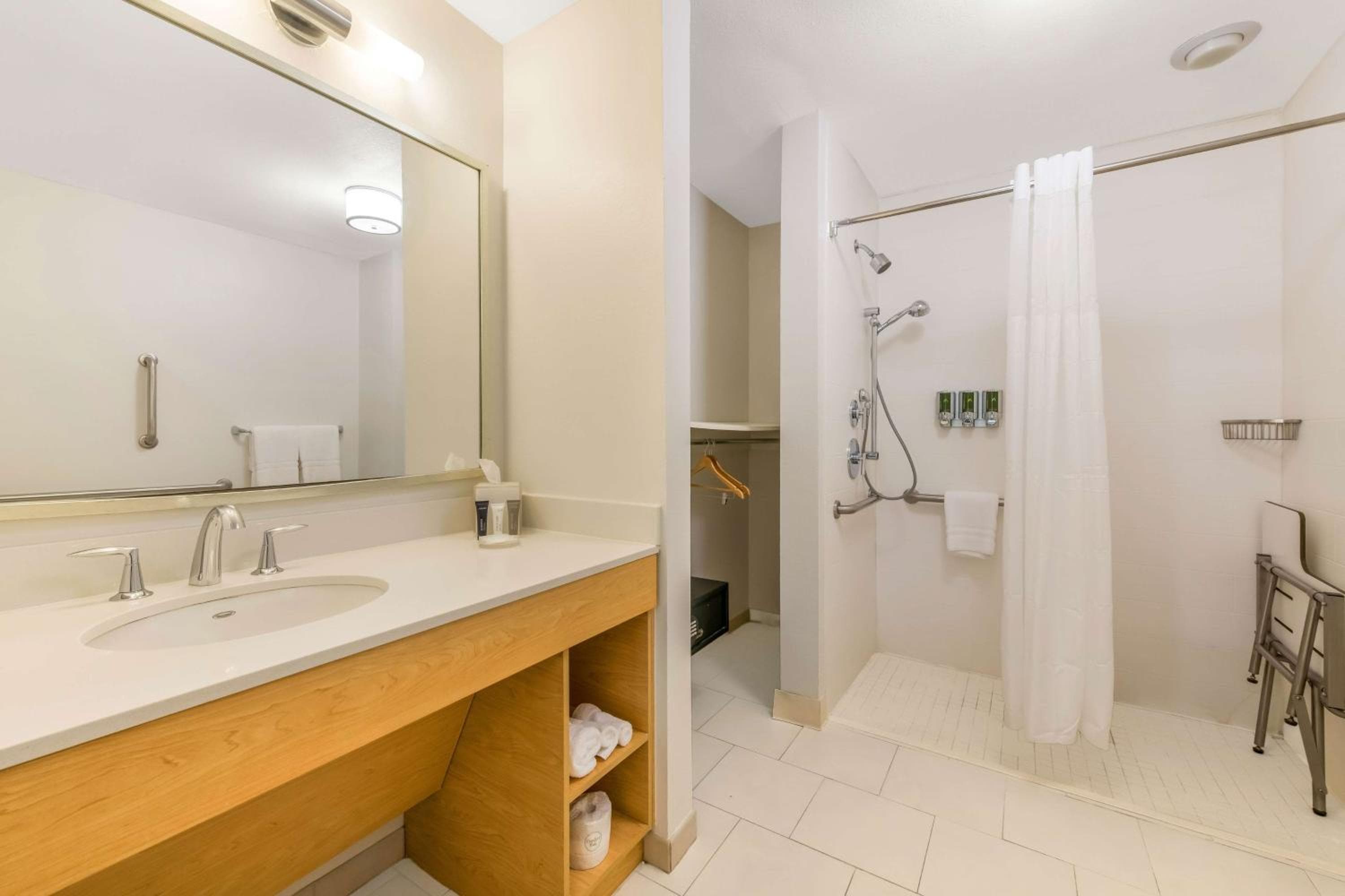 Sonesta ES Suites Charlotte Arrowood