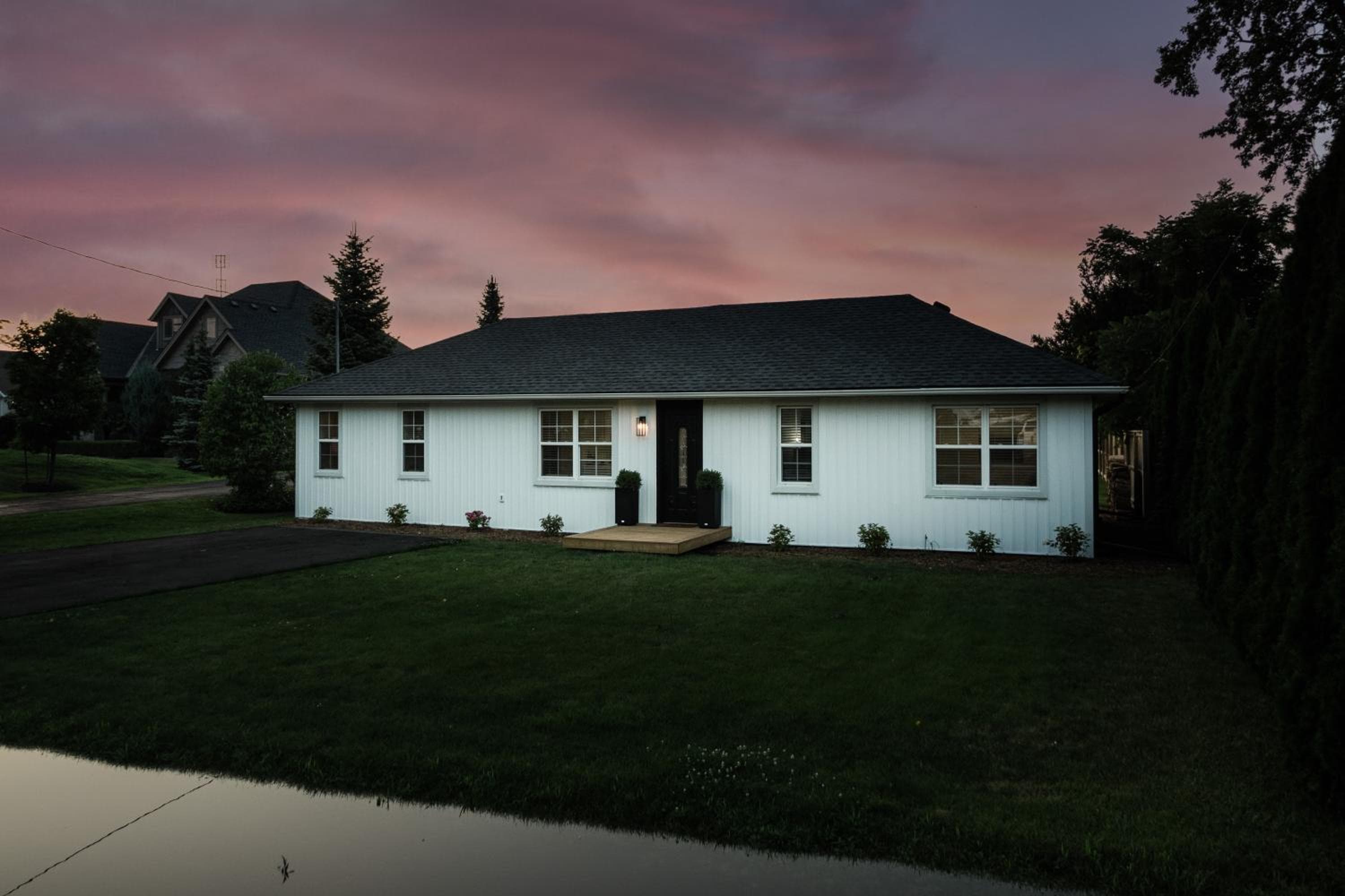 The Little White Haus