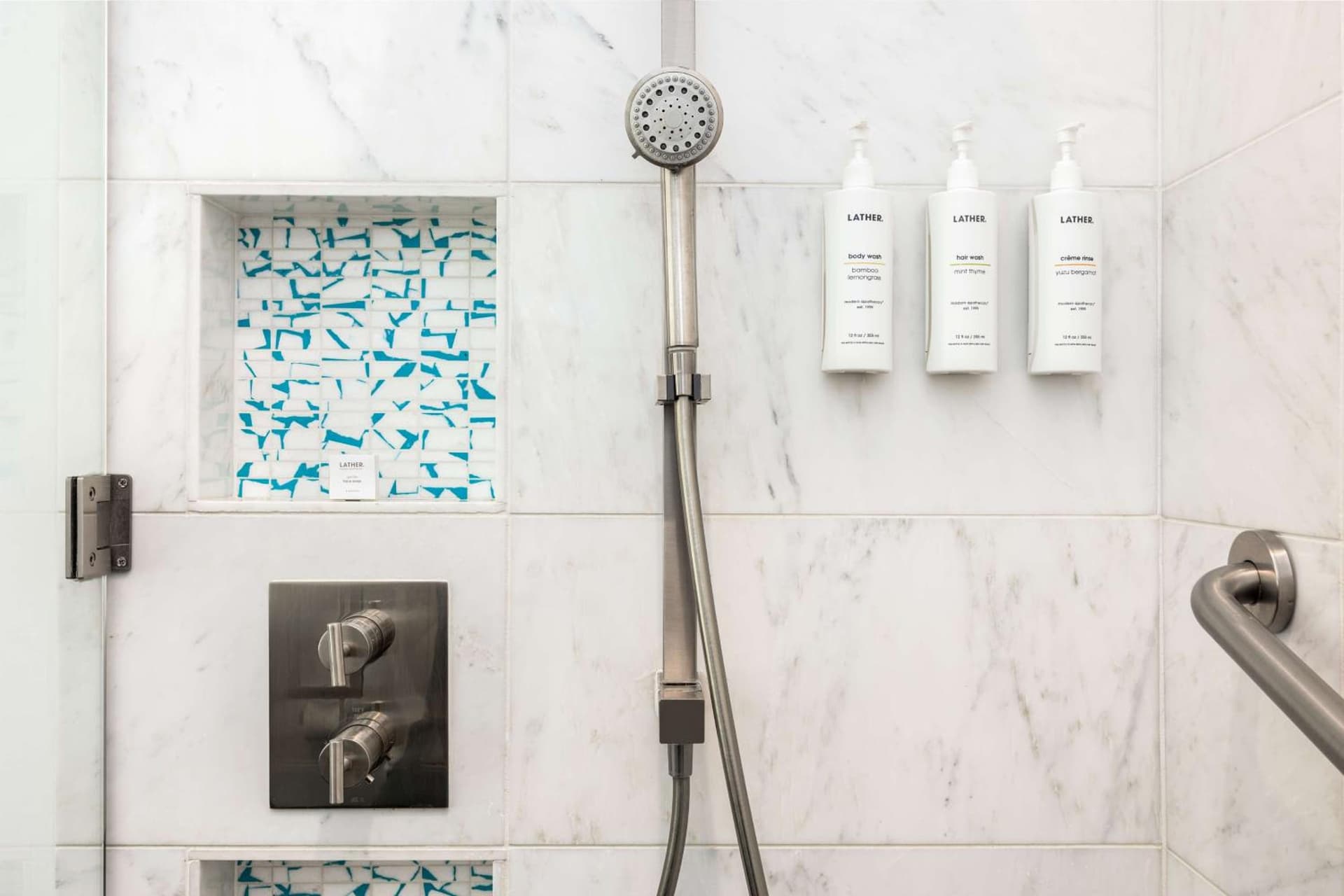 The Art Hotel Denver, Curio Collection by Hilton