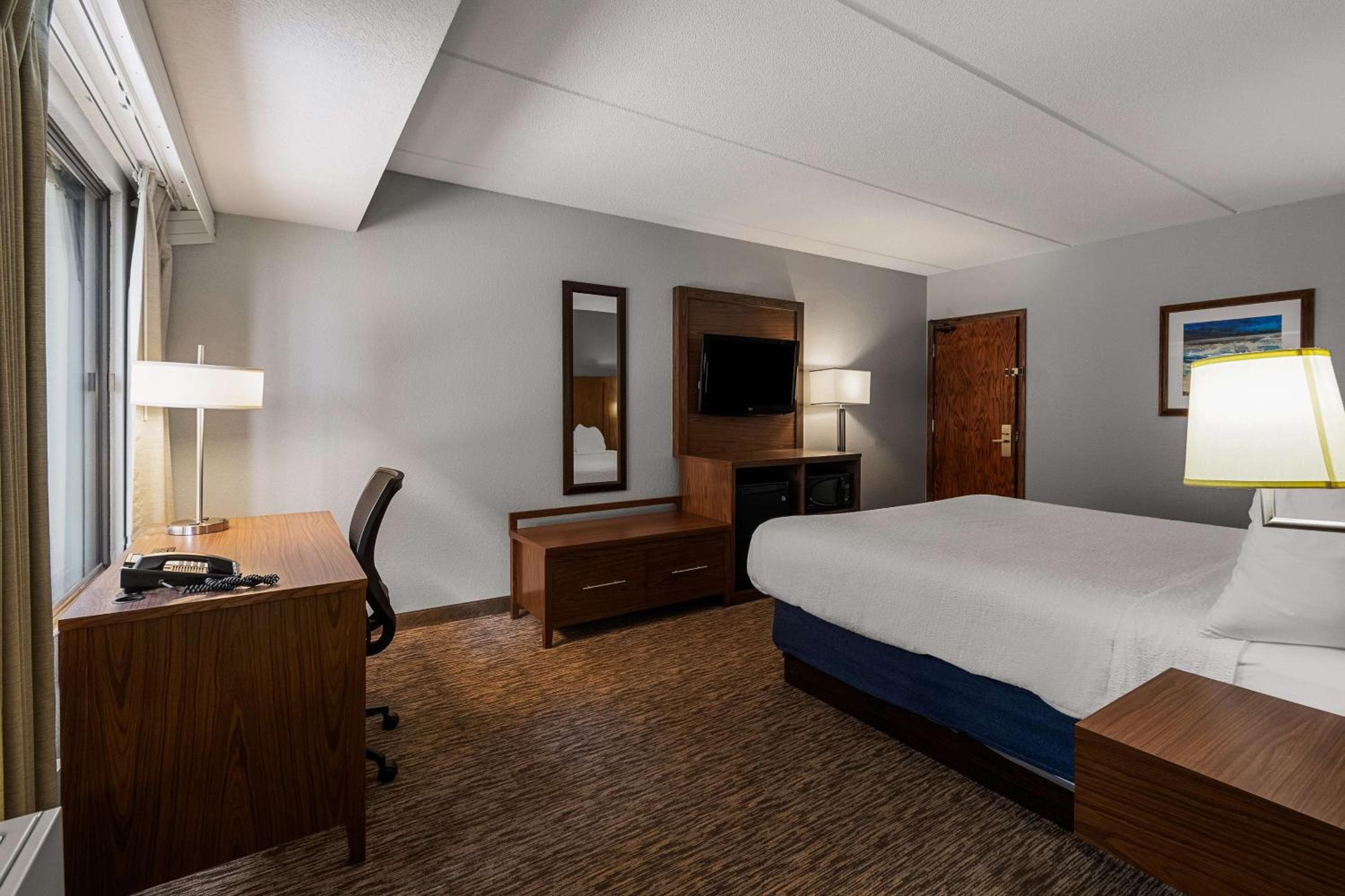 Best Western Bridgeview Hotel