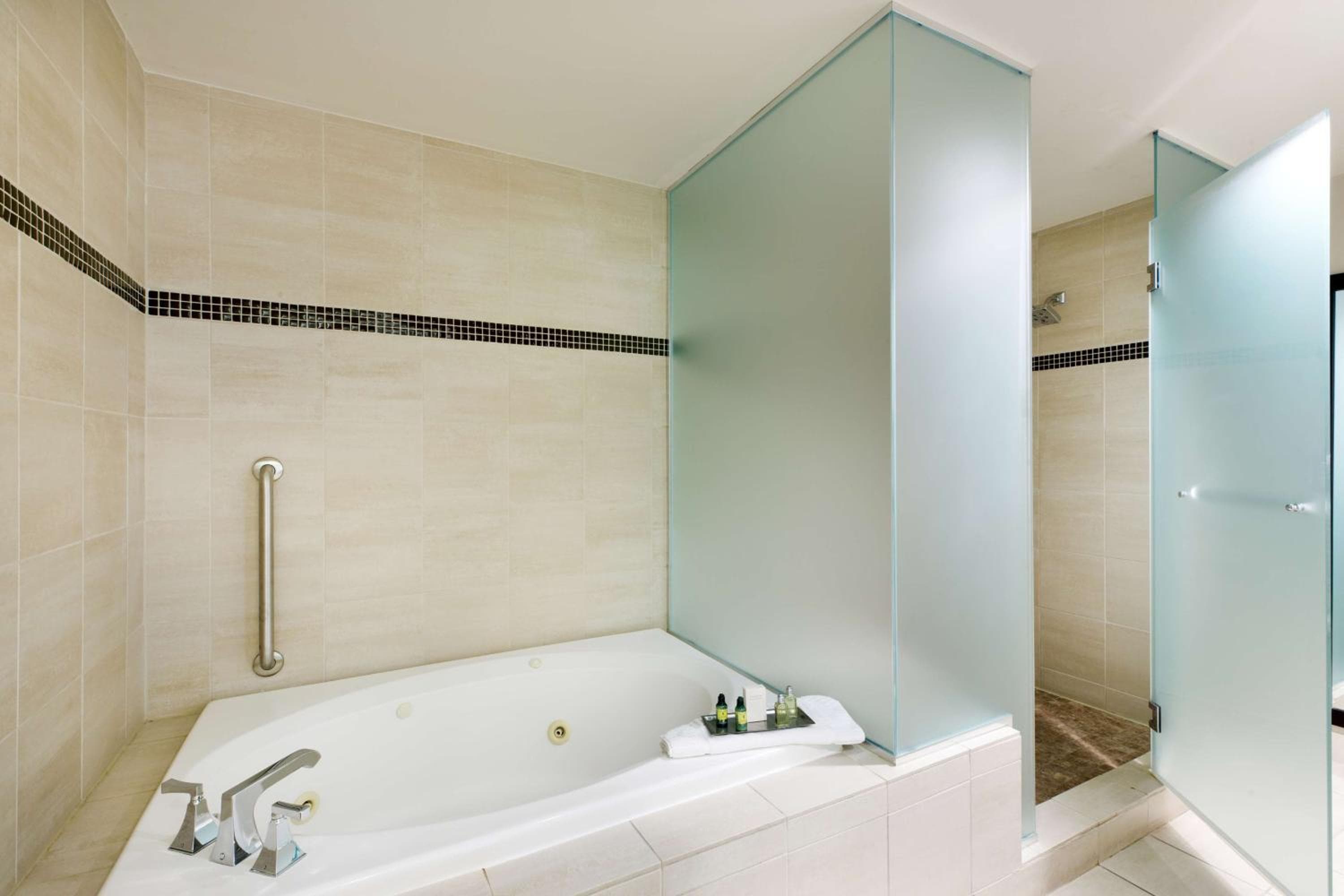Colcord Hotel Oklahoma City, Curio Collection by Hilton