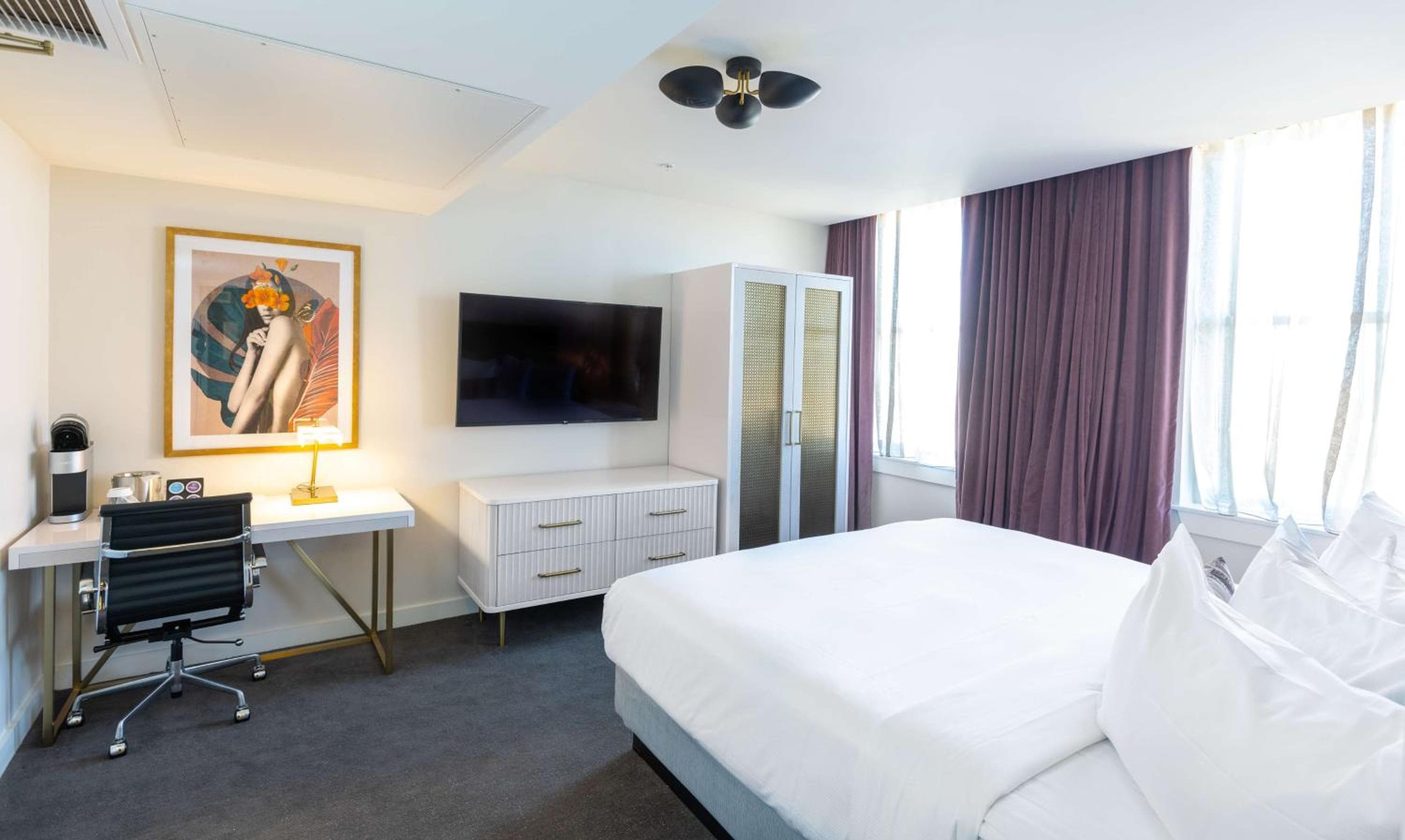 The Kelly Birmingham, Tapestry Collection By Hilton