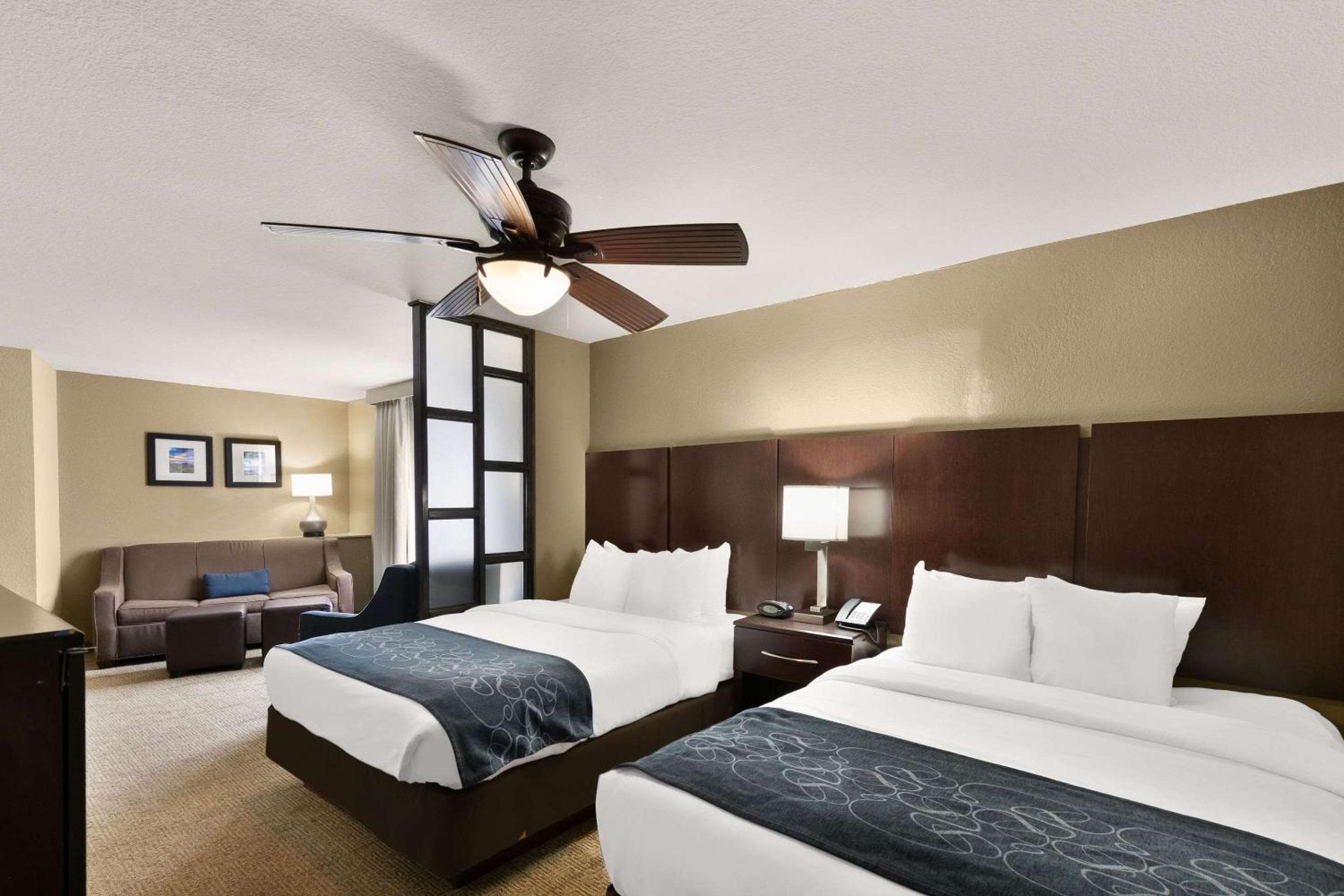 Comfort Suites Commerce