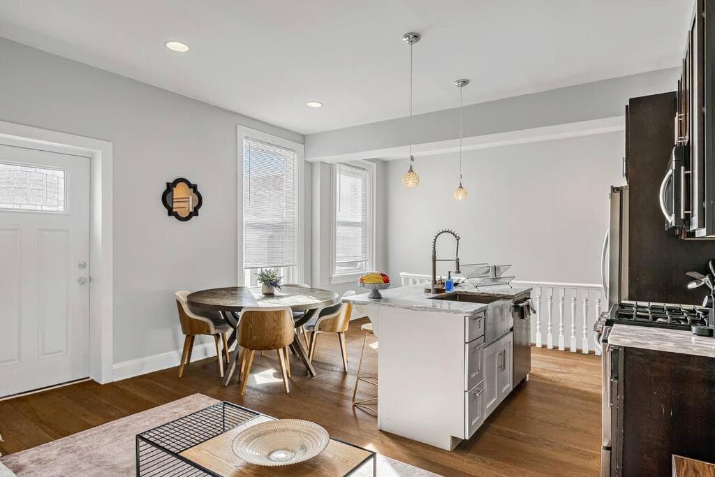 Charming HBG Haven: Cozy 1BR Apt