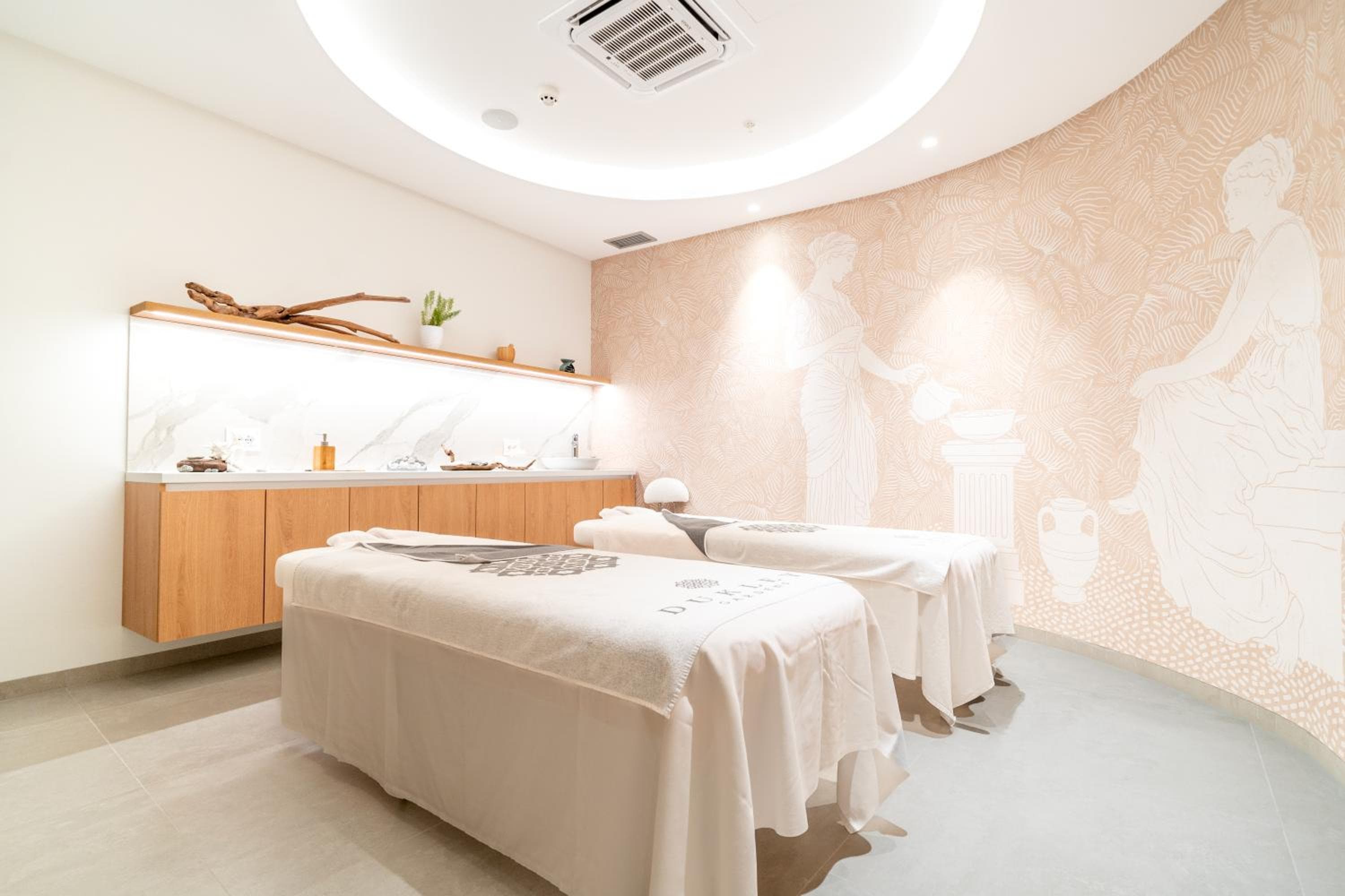 Hotel Harmonia by Dukley