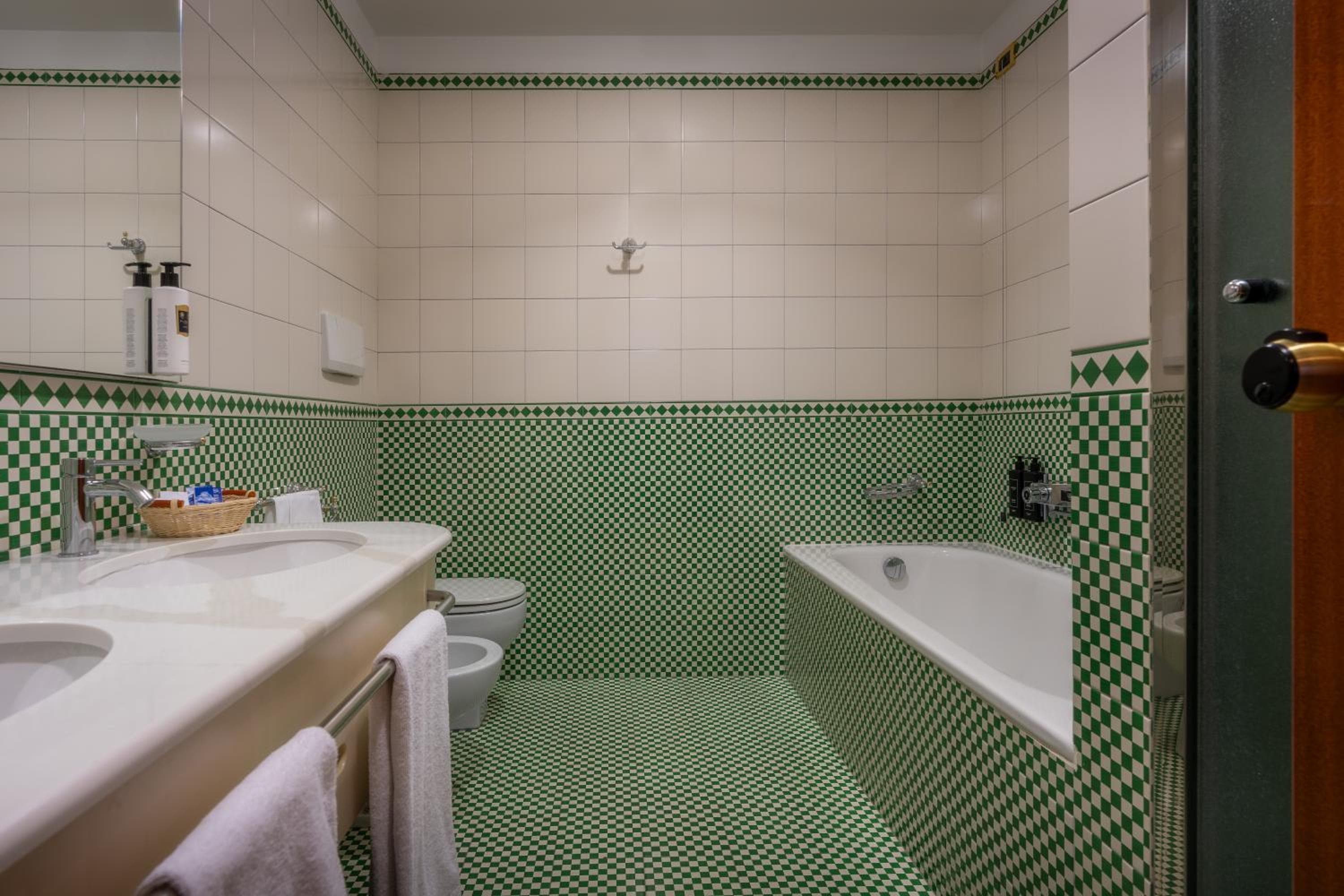 Hotel Crivi's