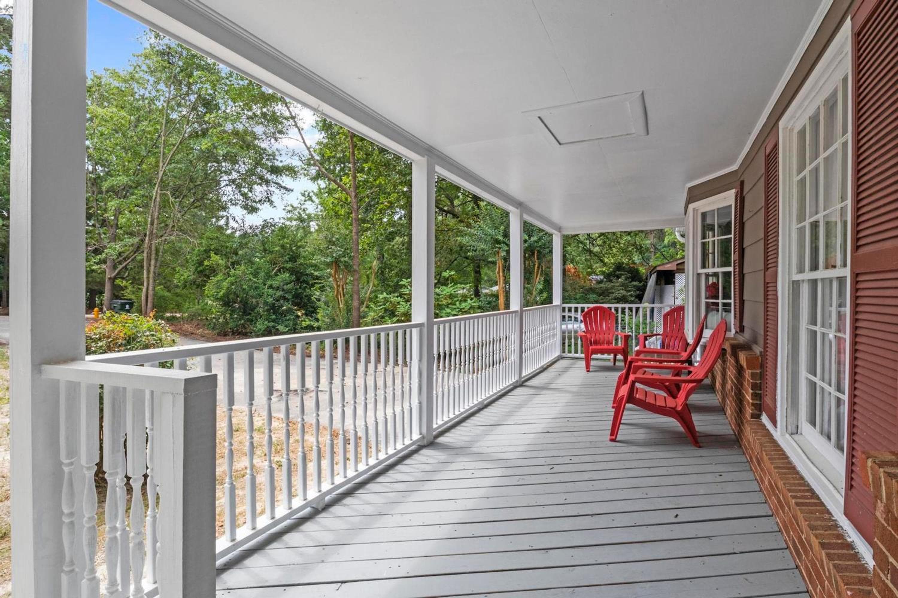 Rose Garden - Delightful Private and Peaceful Home