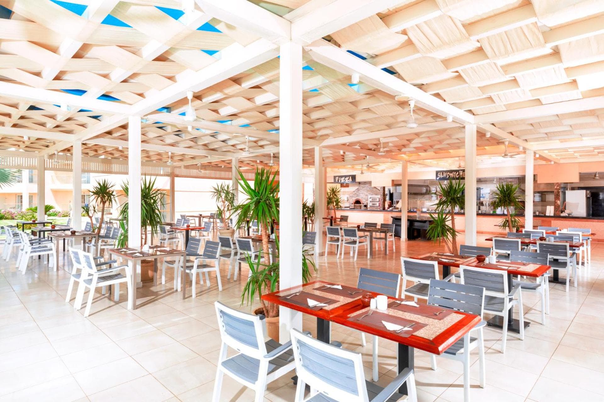 Pickalbatros Royal Moderna Sharm "Aqua Park"- All inclusive