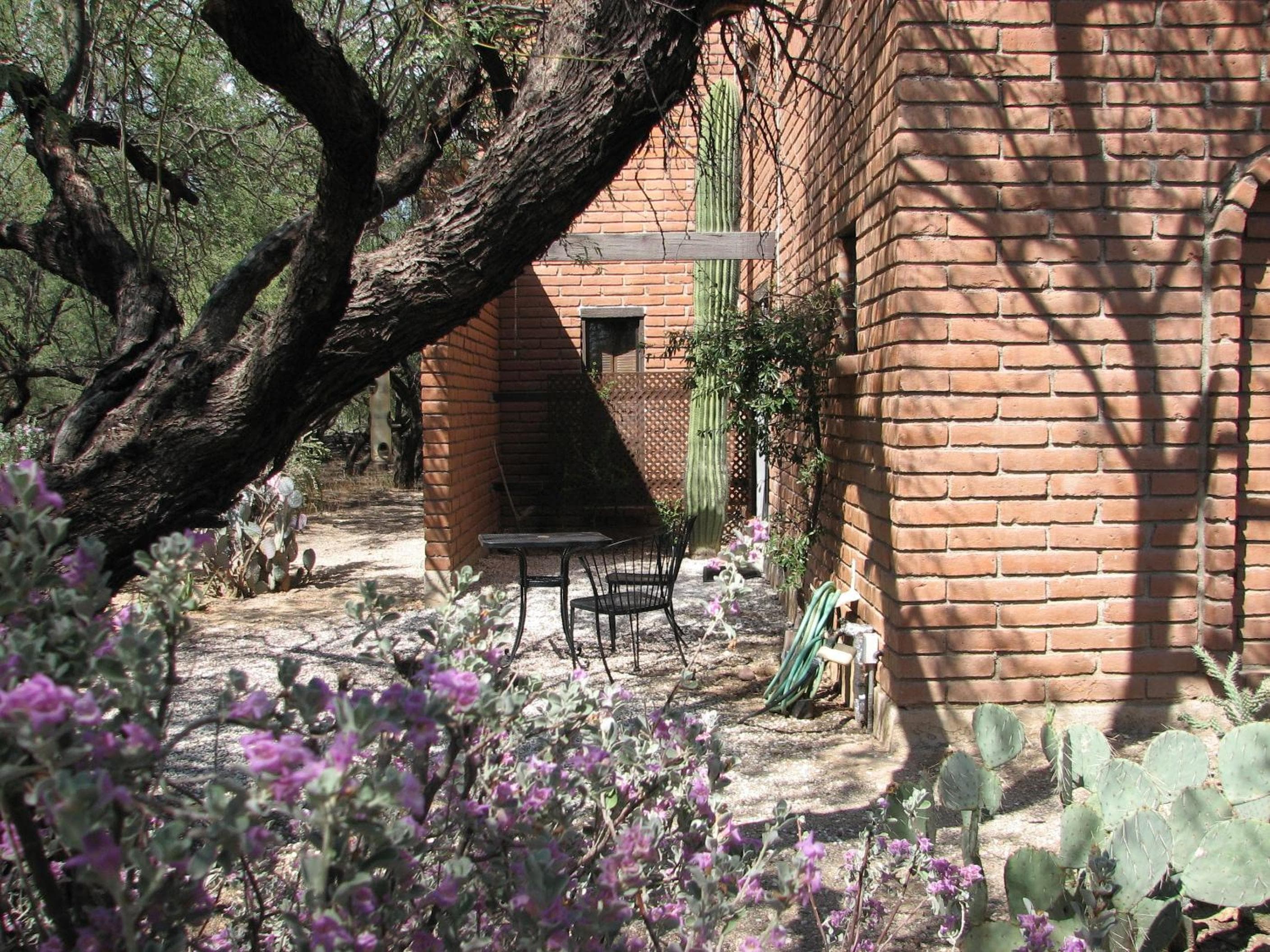 Desert Trails Bed & Breakfast
