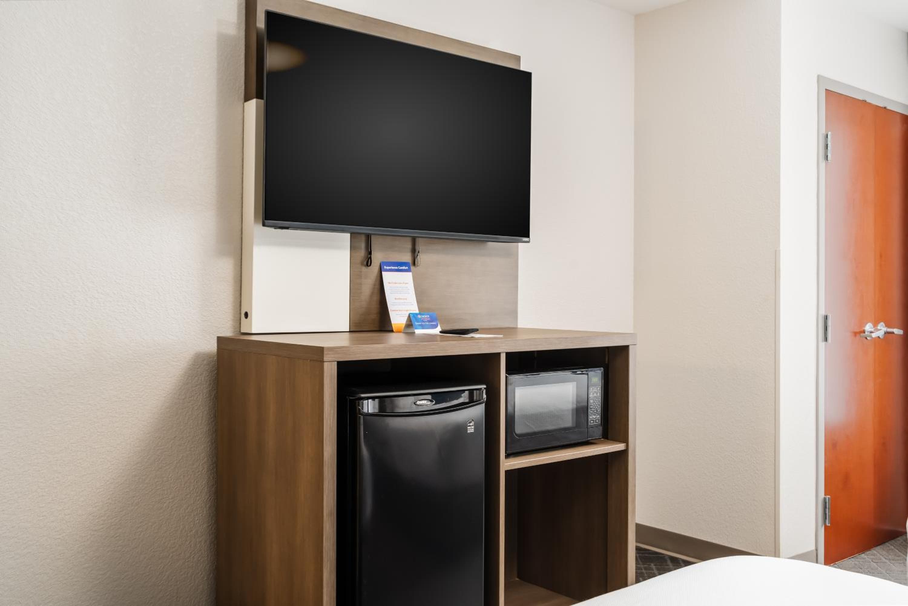 Comfort Suites Columbia Northeast - Fort Jackson