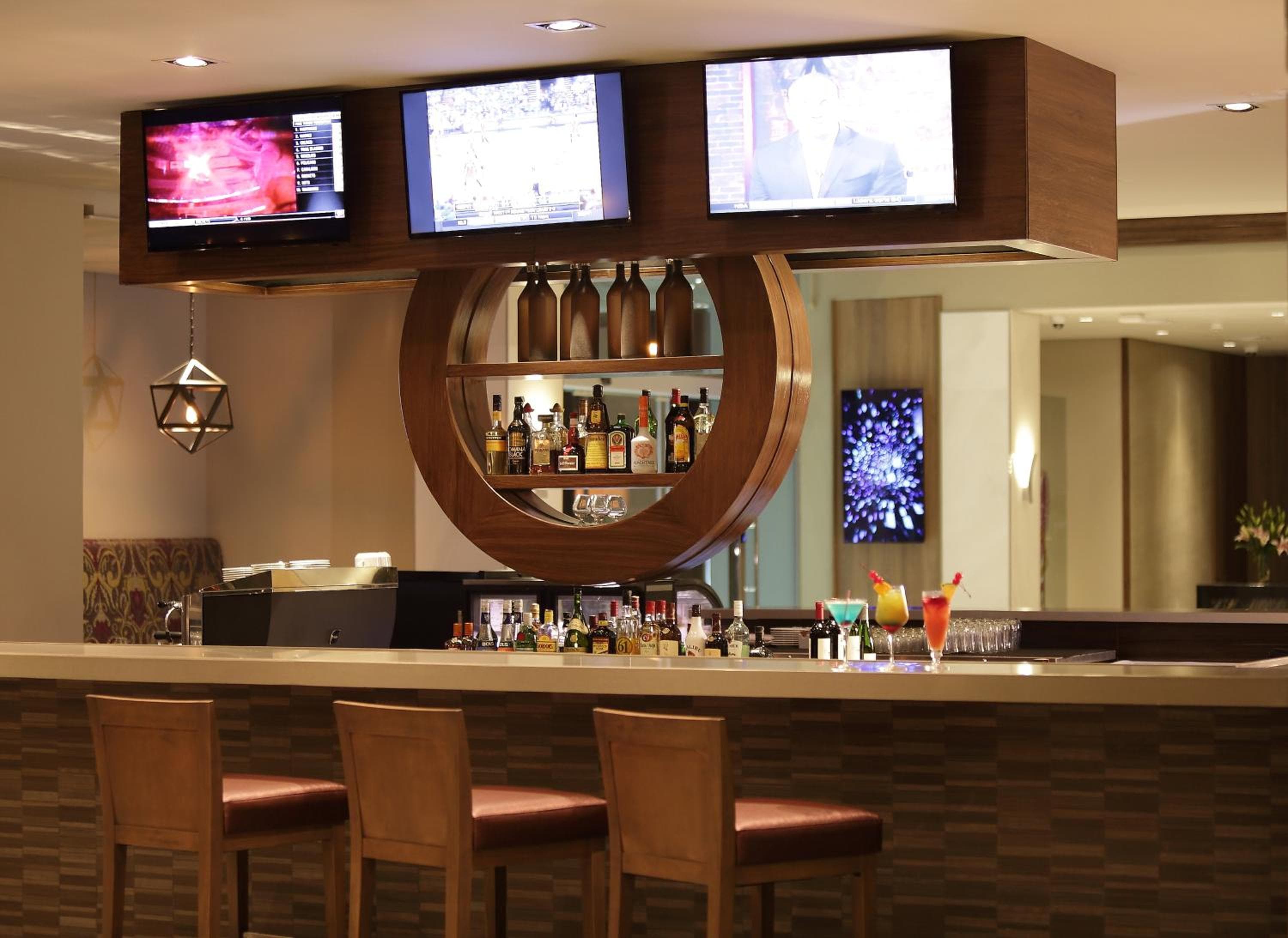 Crowne Plaza Airport by IHG