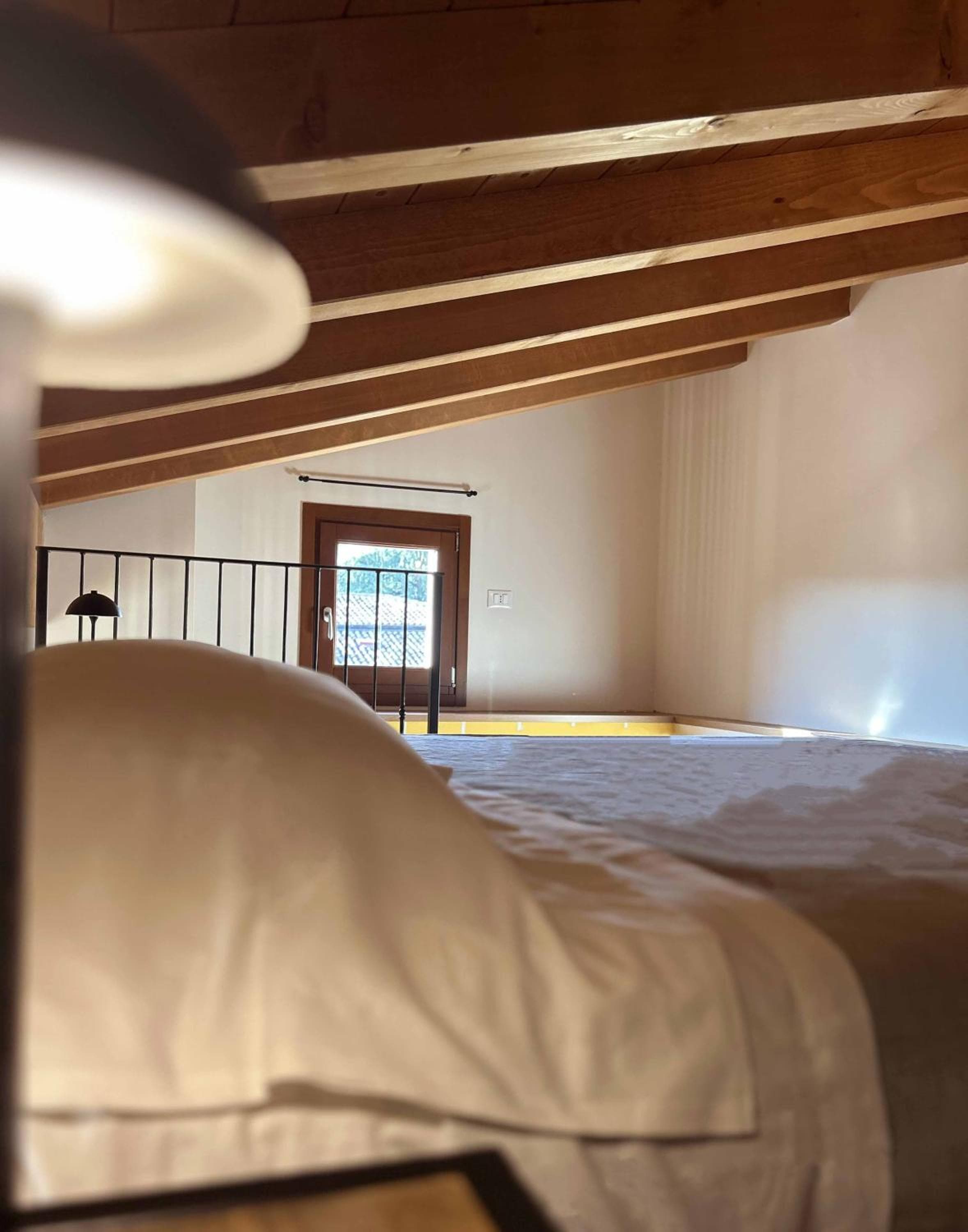 La Volpe Rossa Rooms and Apartments