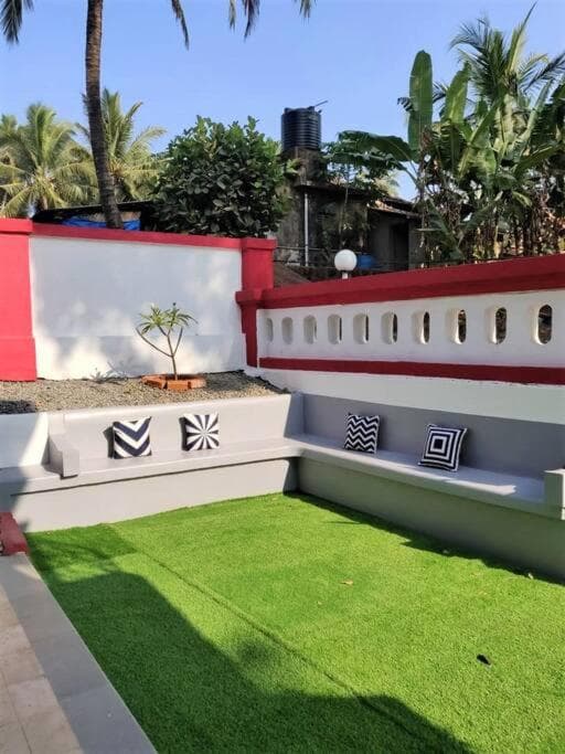 Villa Morning Glory - 4BHK Luxury Home near the Beach