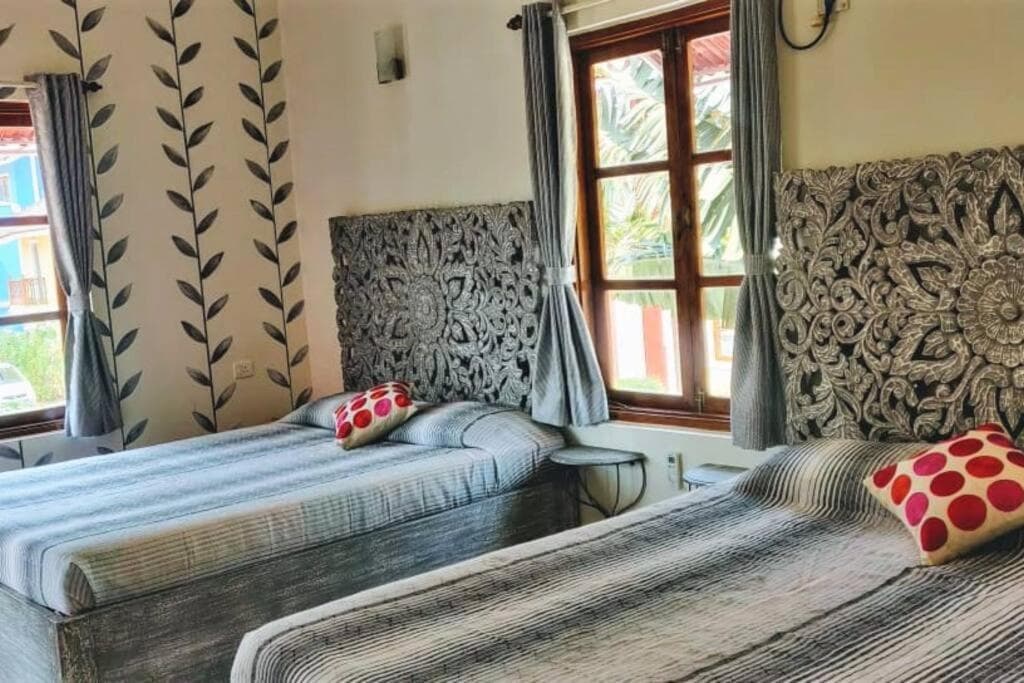 Villa Morning Glory - 4BHK Luxury Home near the Beach