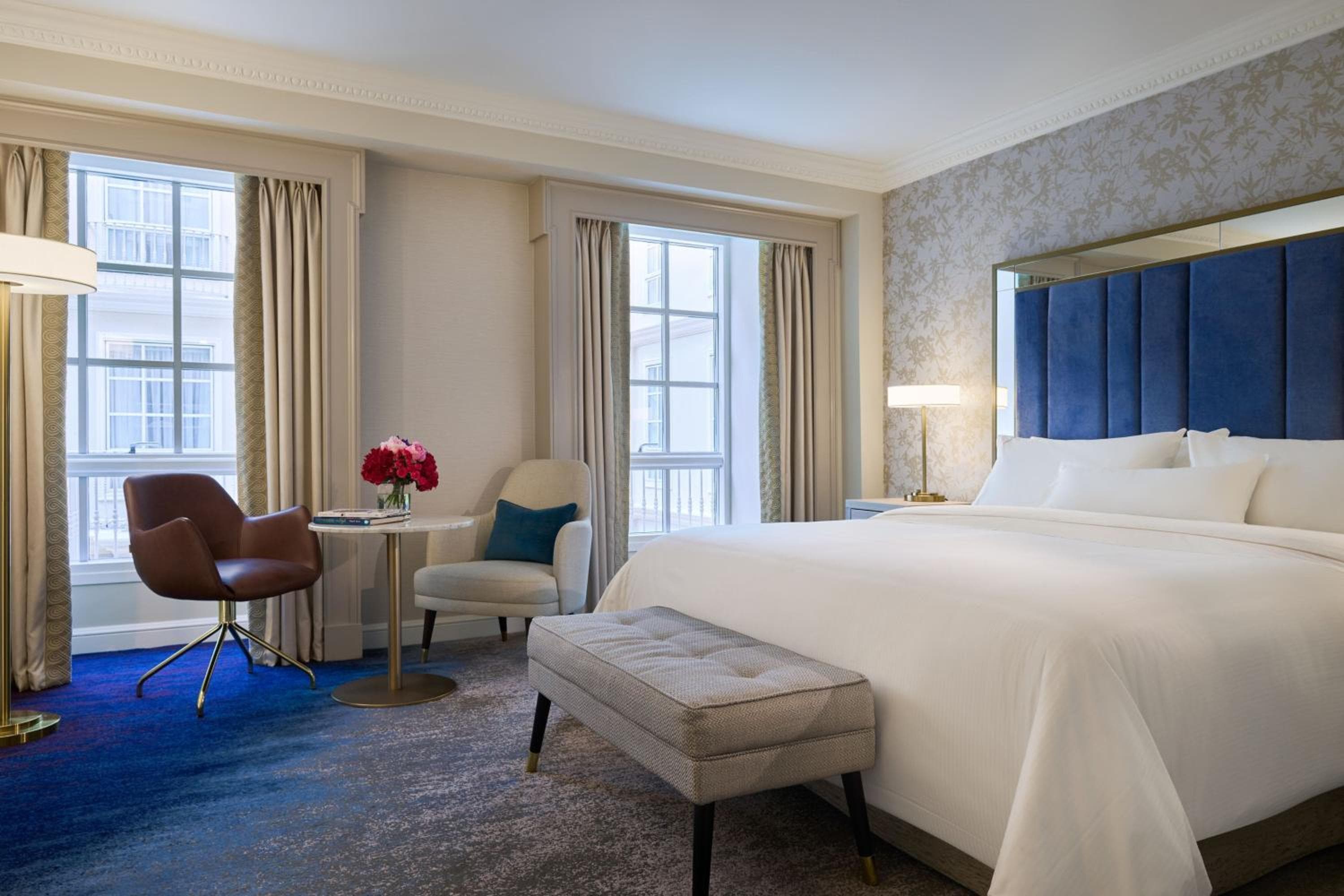 The College Green Dublin Hotel, Autograph Collection