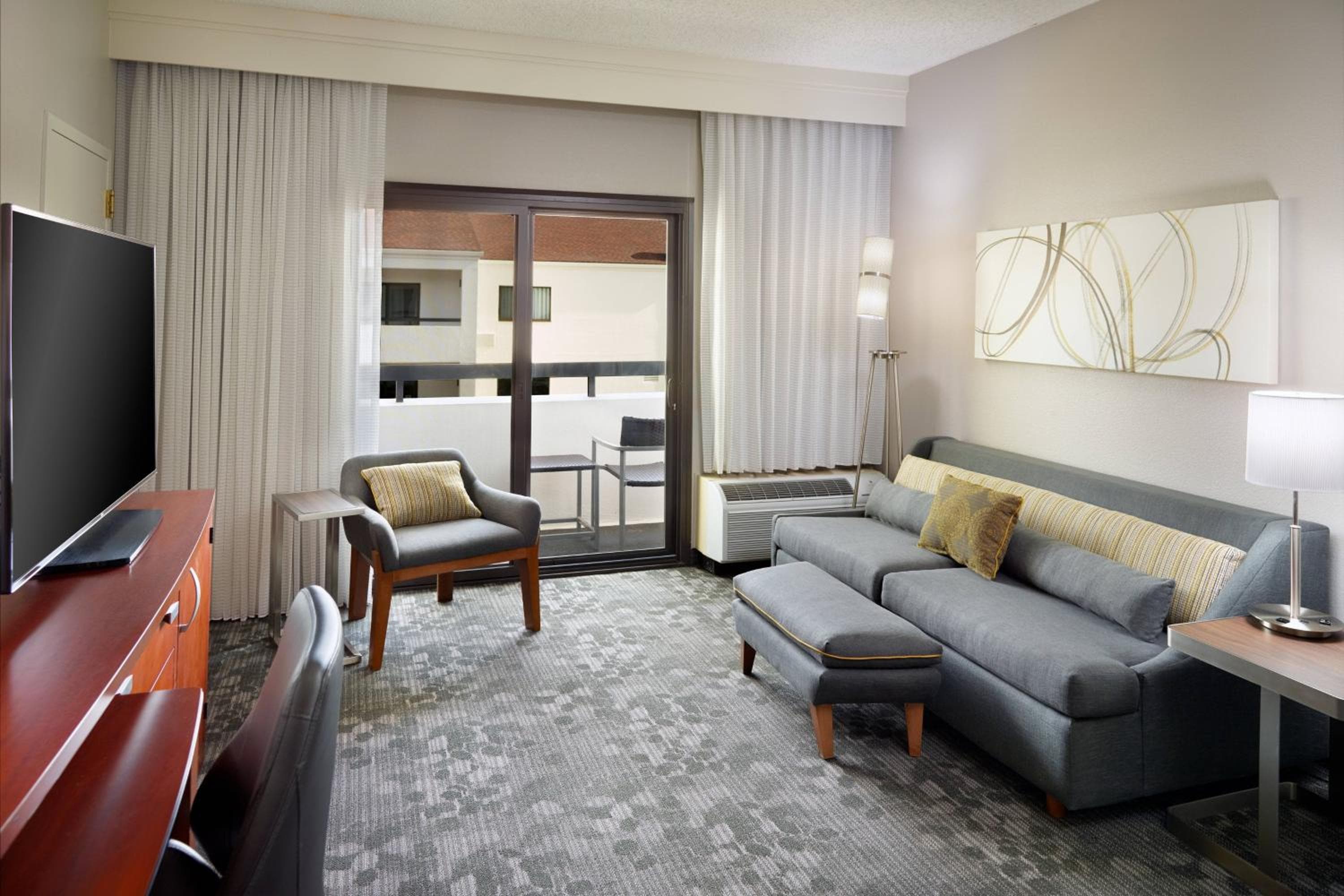 Courtyard by Marriott Atlanta Airport South/Sullivan Road
