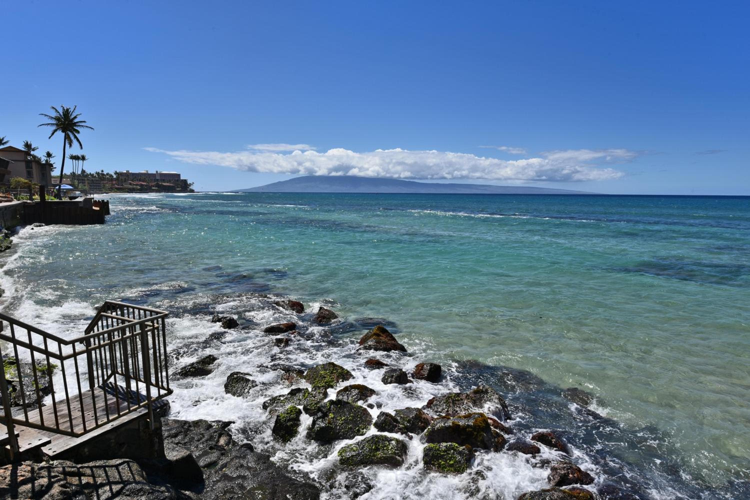 Kaleialoha 309 · KA 309 Oceanfront Condo AC Ocean Views Heated P