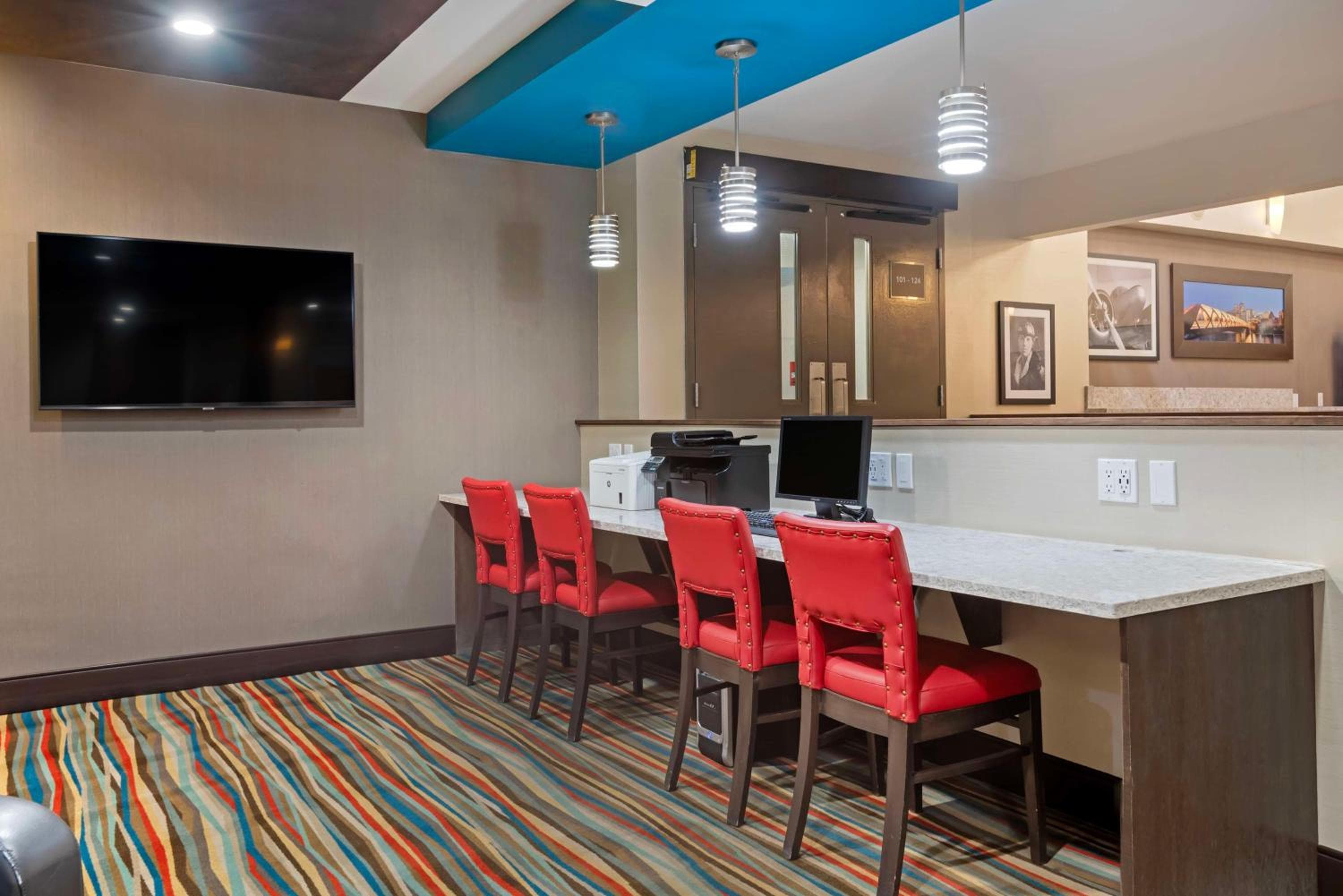 Best Western PLUS Port O'Call Hotel
