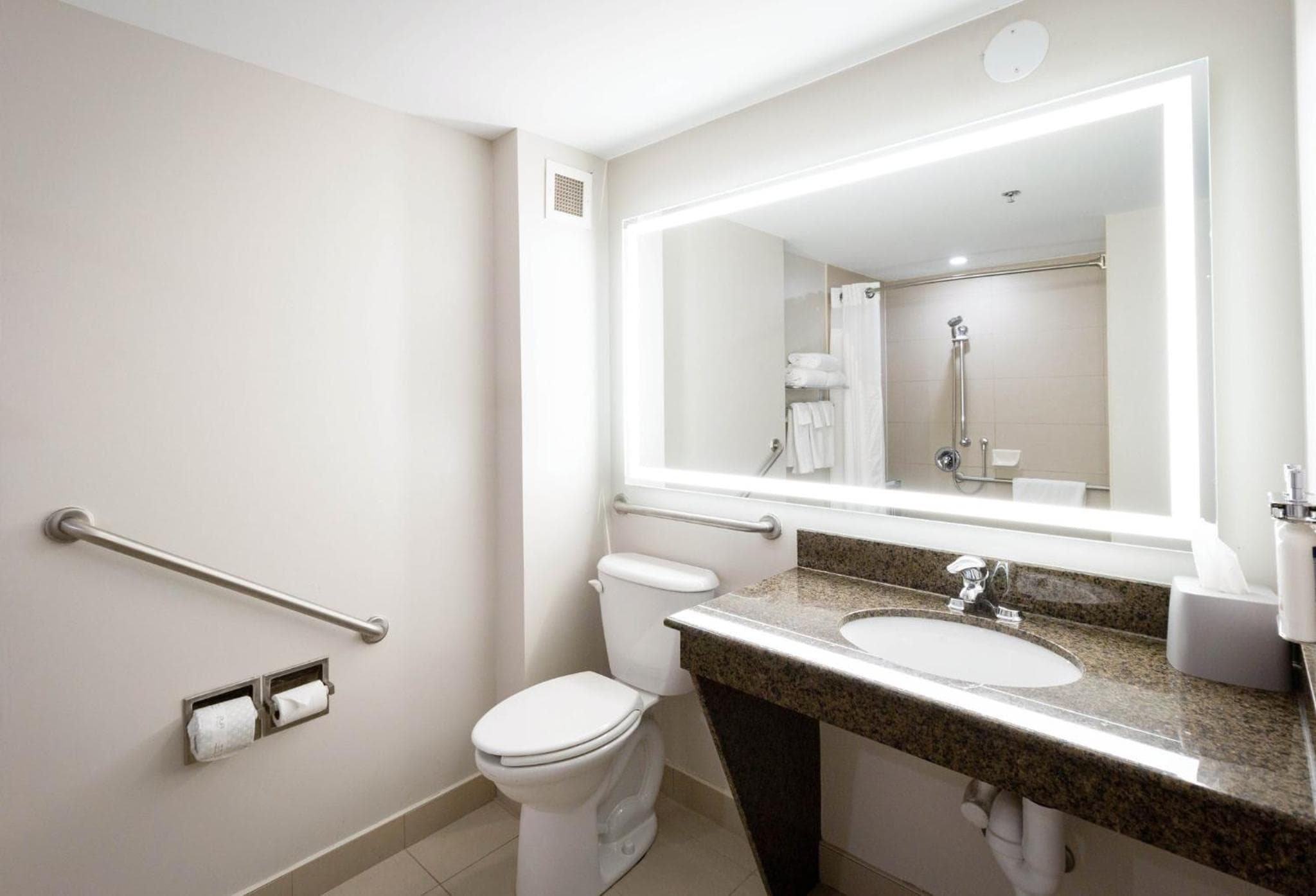 Holiday Inn Express Kingston Central by IHG