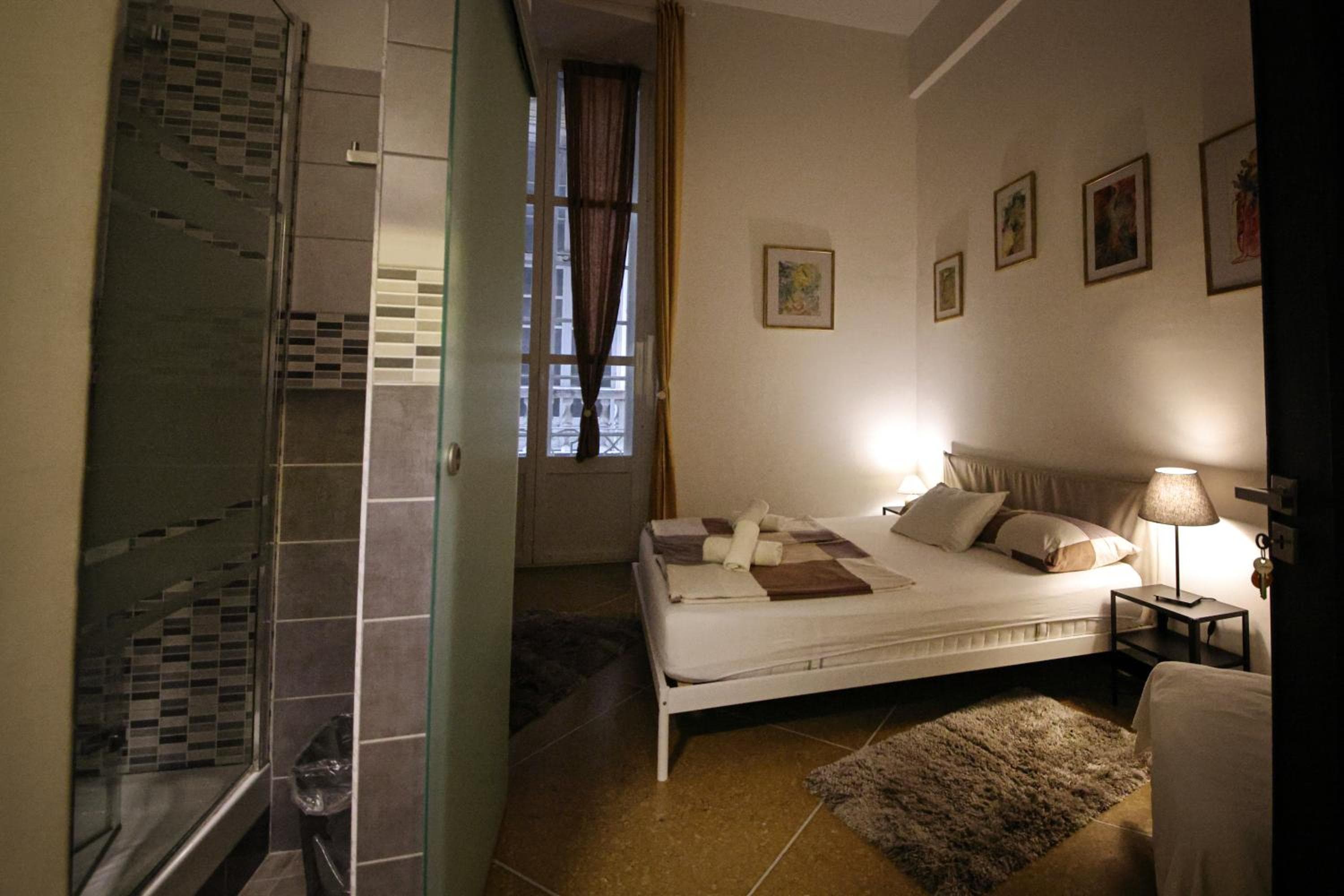 Nik rooms
