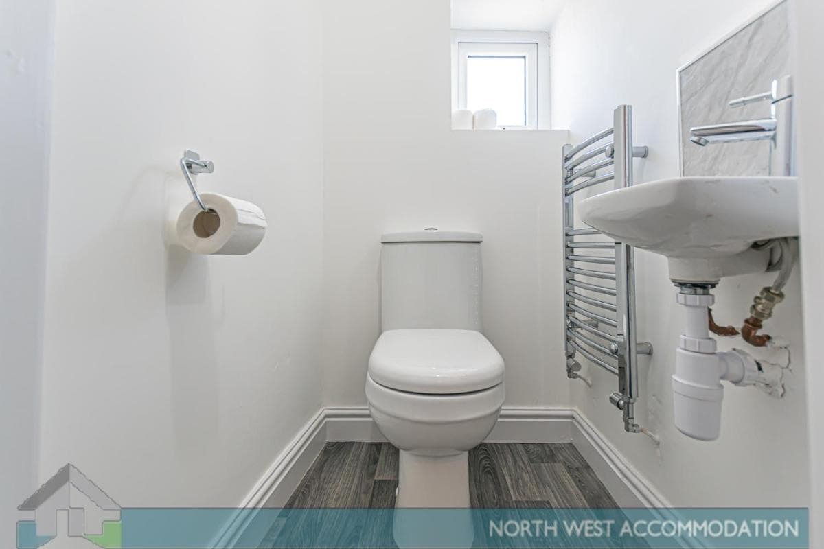 Wellfield Serviced Accommodation (Warrington)