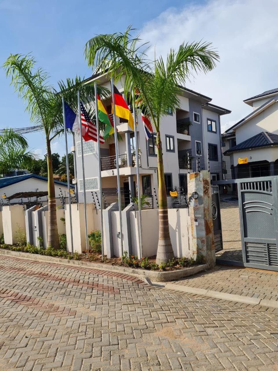 Queen's Hill Lodge
