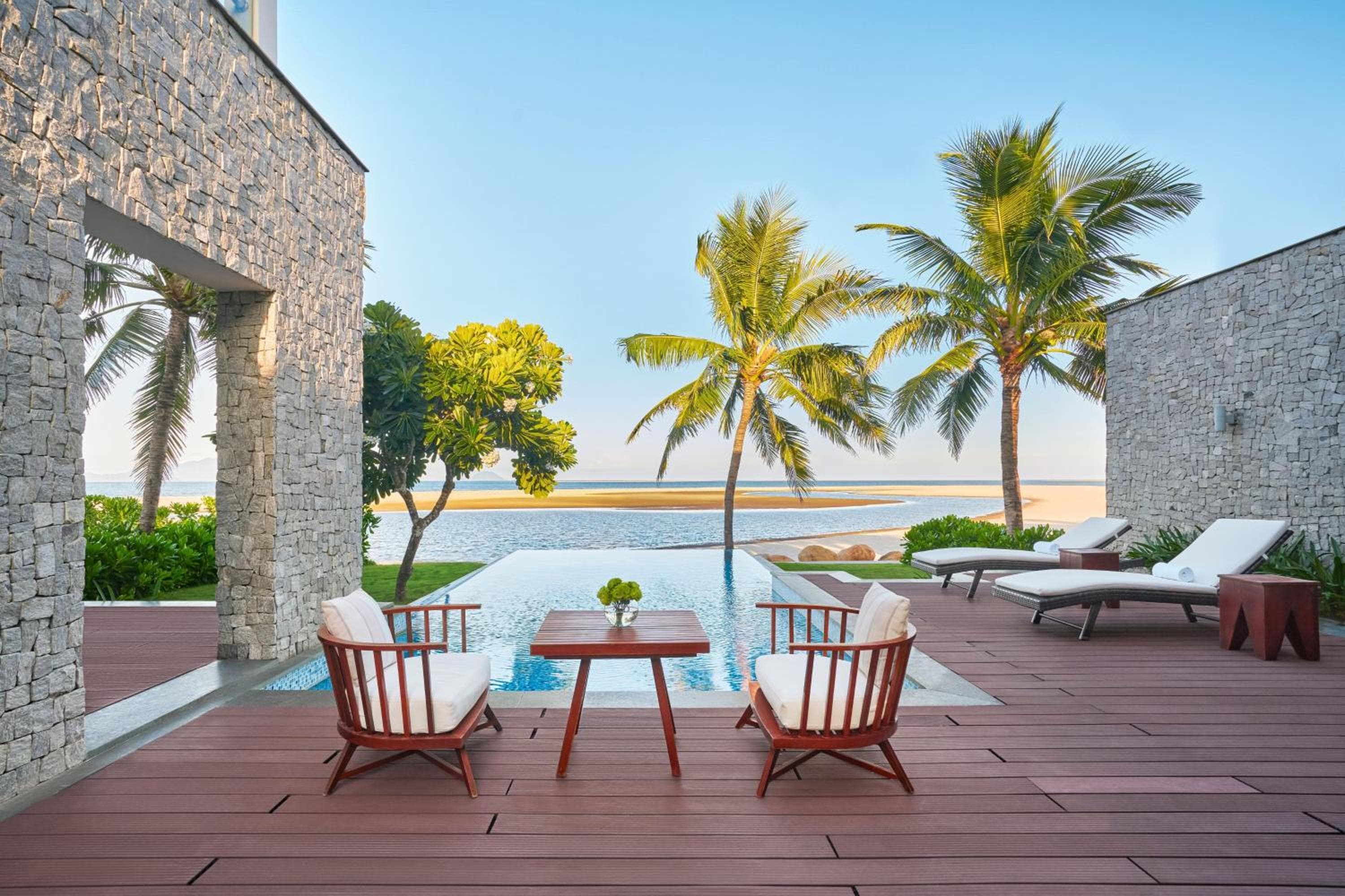 Renaissance Danang Hoi An Resort & Spa