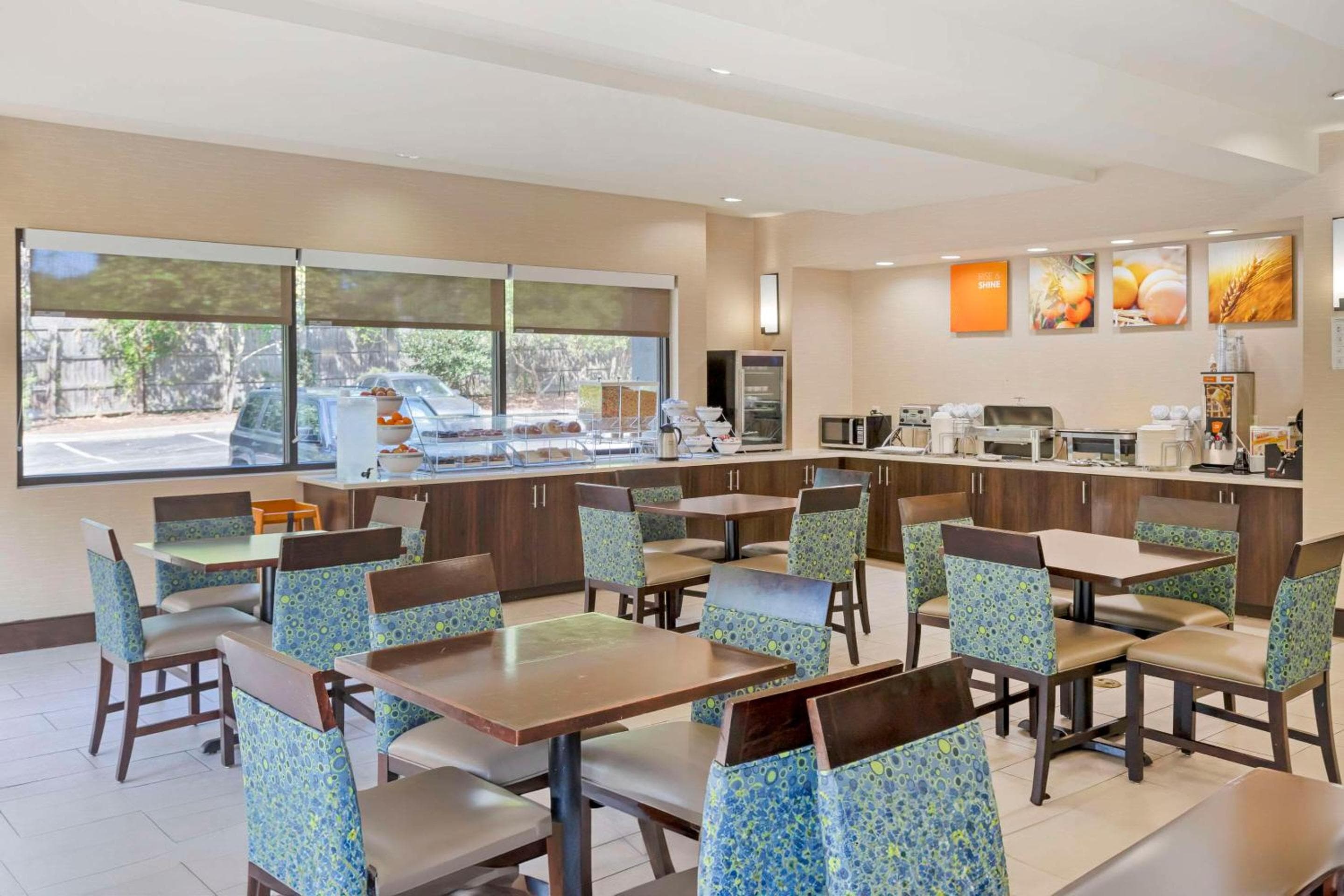 Comfort Suites Columbia Northeast - Fort Jackson