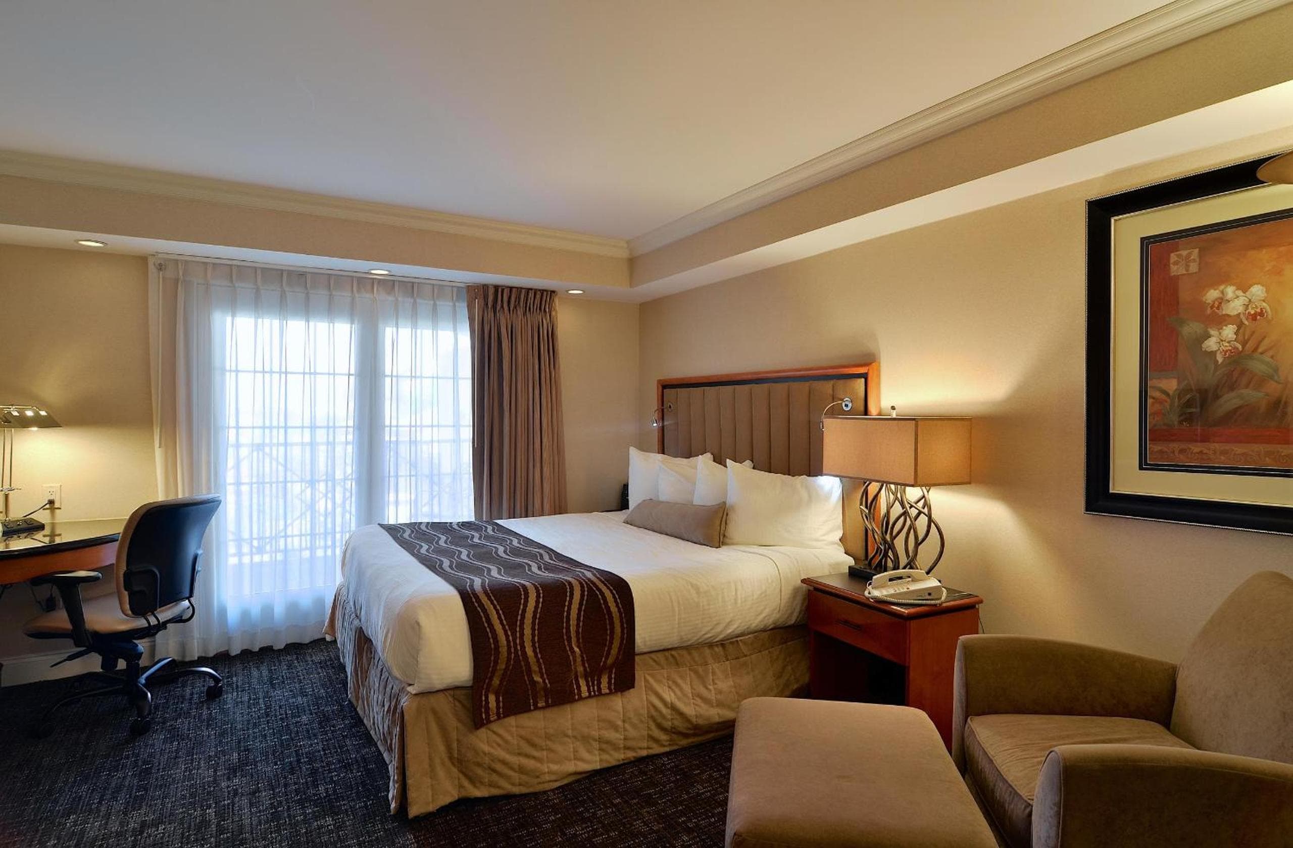 Eden Resort and Suites, BW Premier Collection
