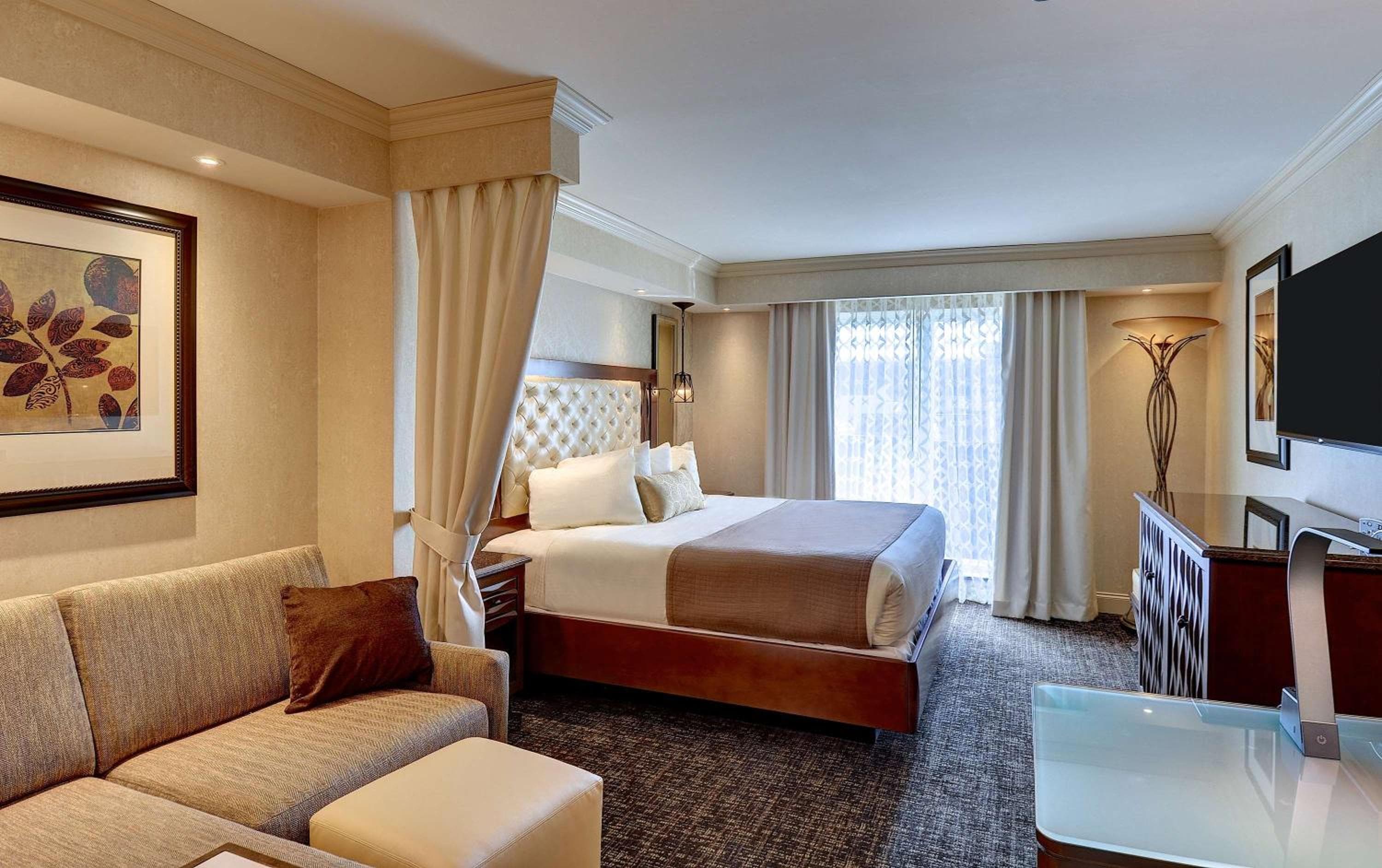 Eden Resort and Suites, BW Premier Collection