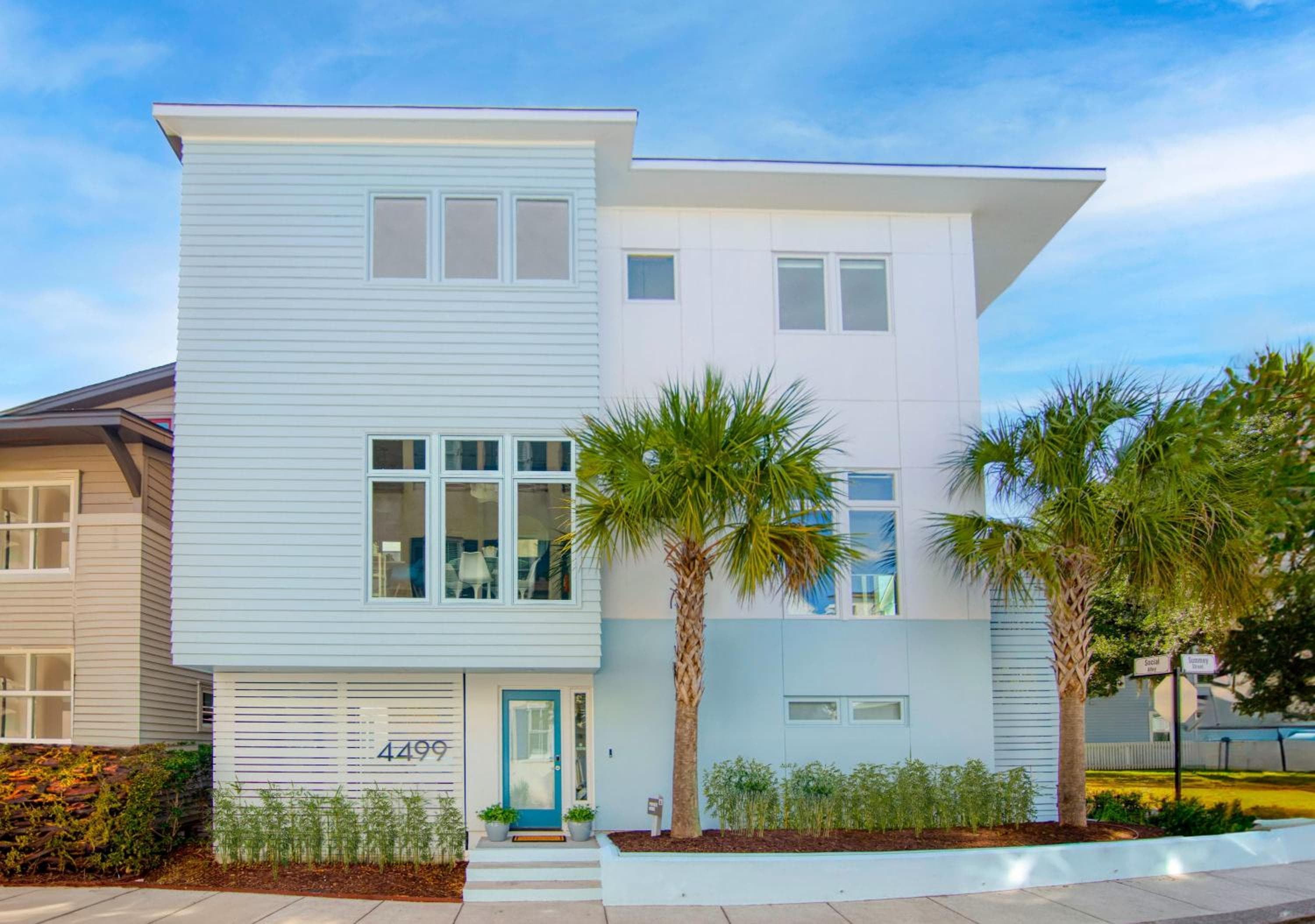 Happy Stays-In Park Circle-Dtwn-CHS Beach